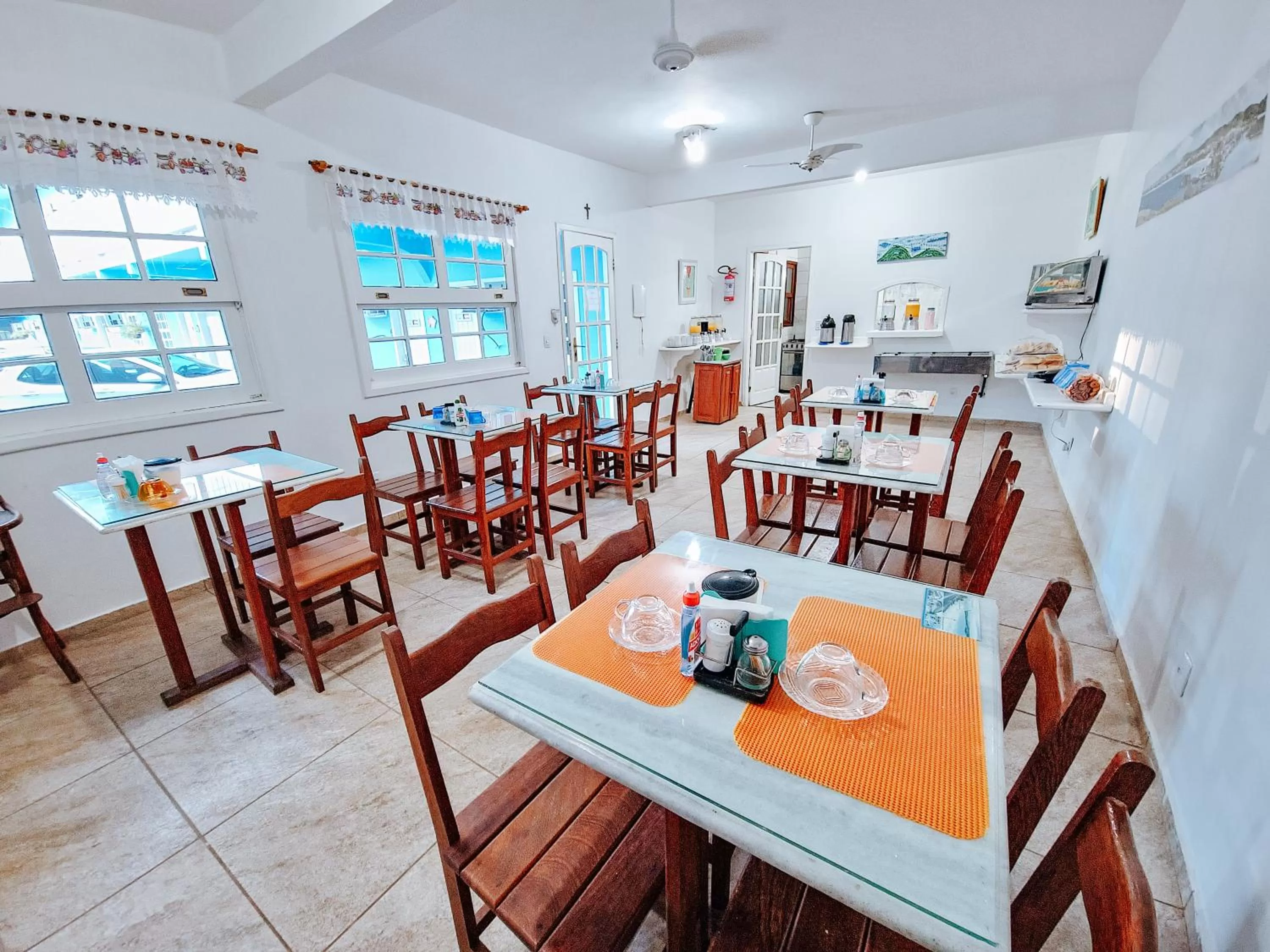 Dining area in Suítes Água Marinha