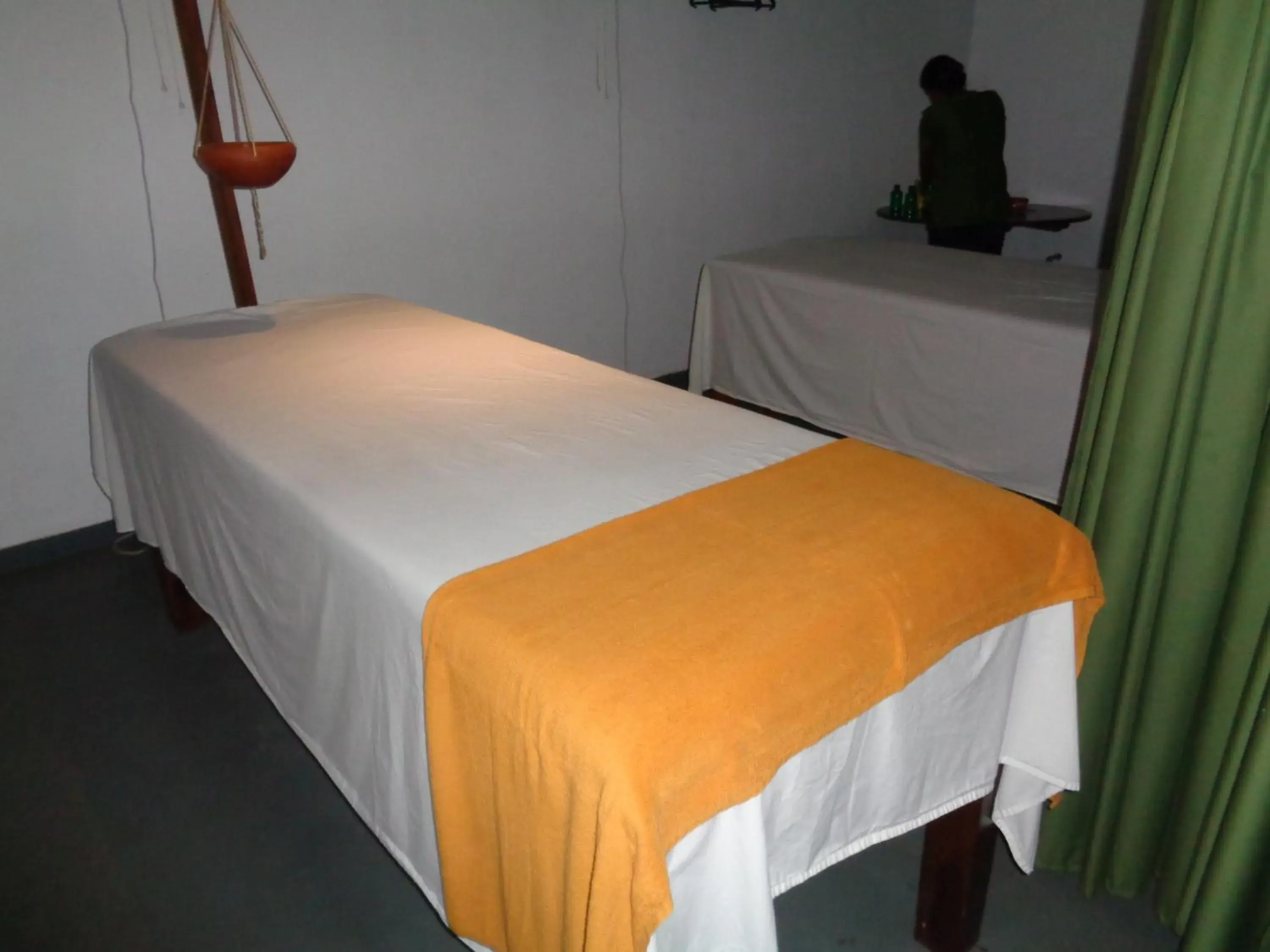 Massage, Bed in The Lakeside at Nuwarawewa