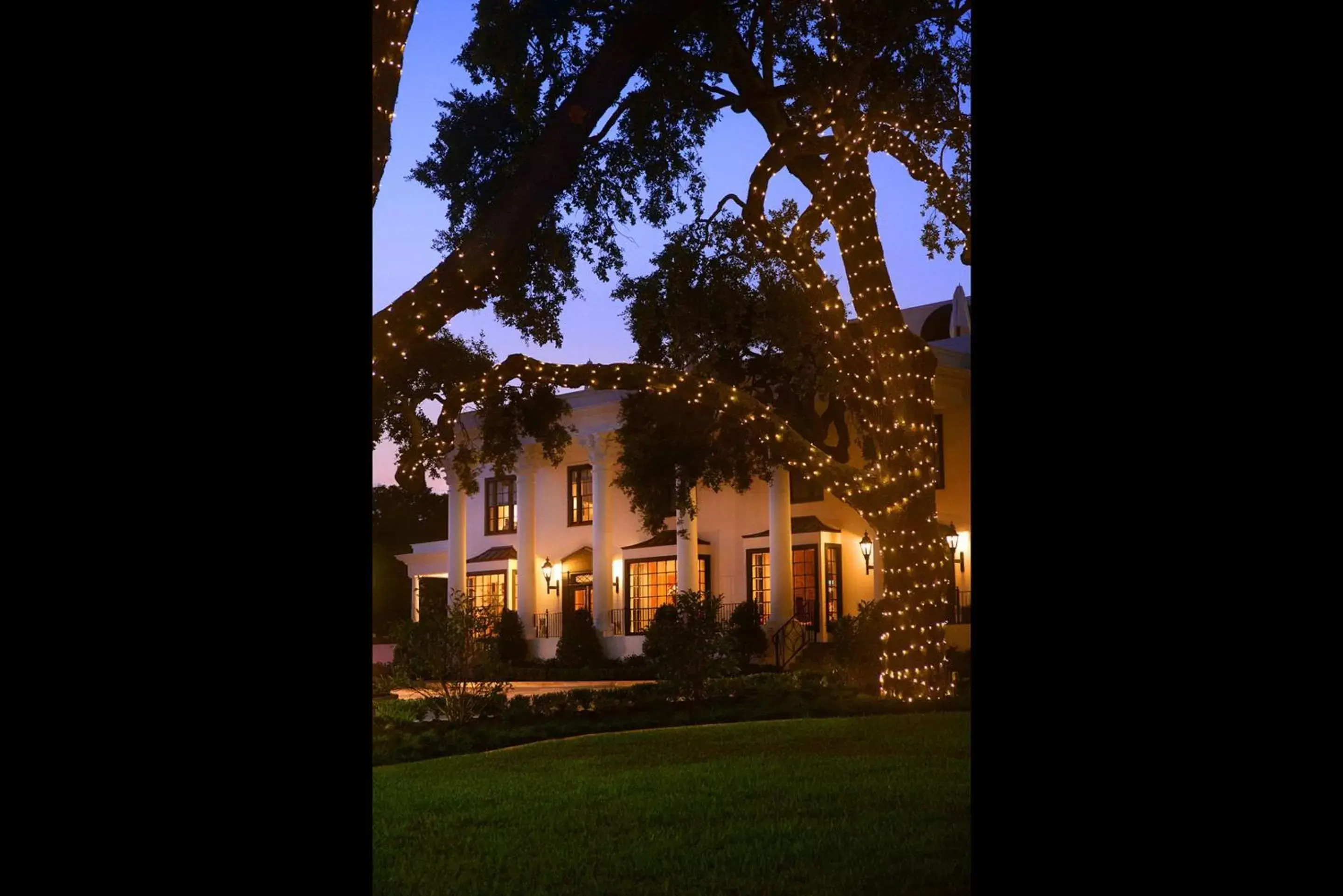 Property Building in White House Hotel