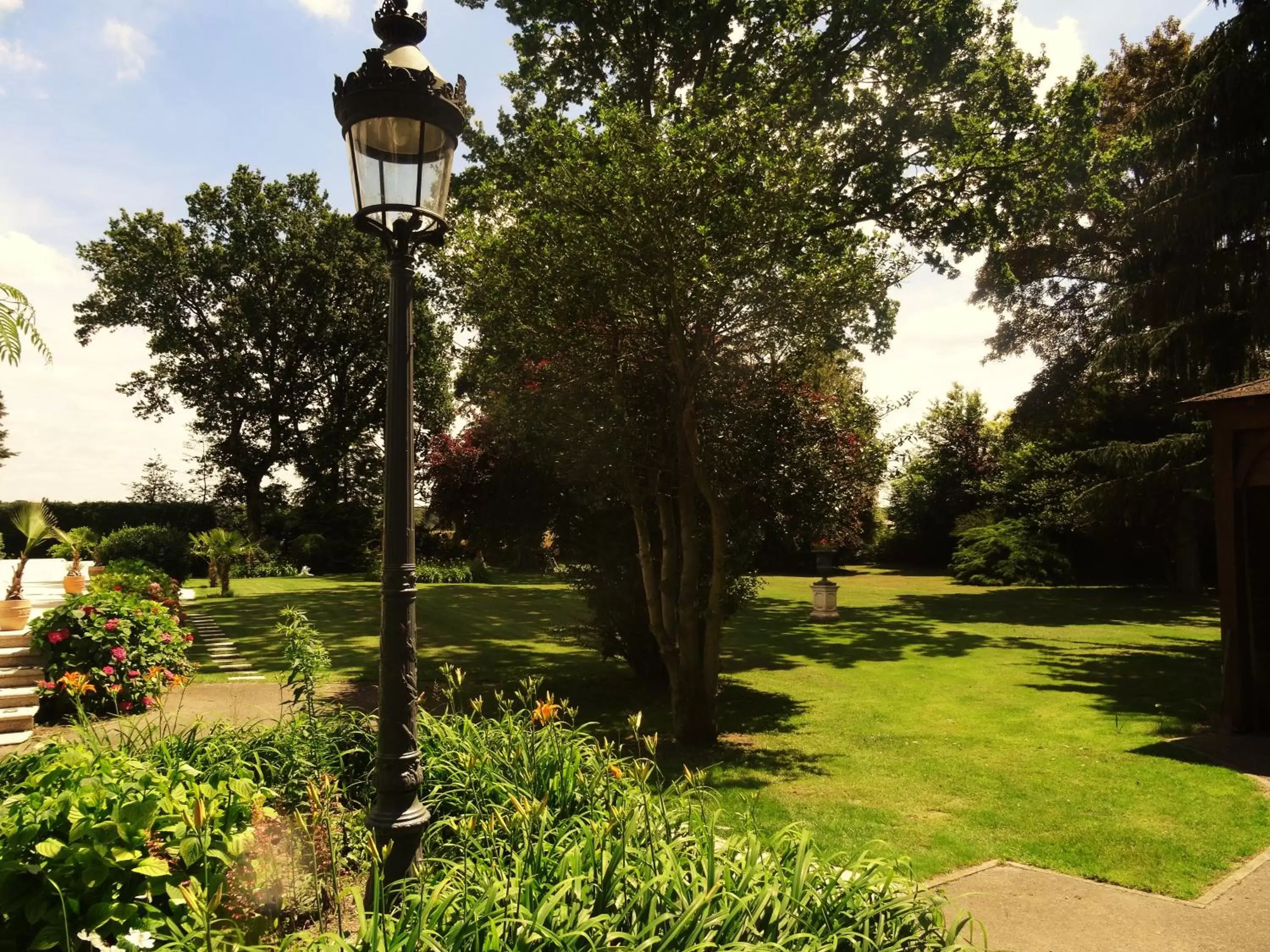 Garden in Villa La Clef Des Champs