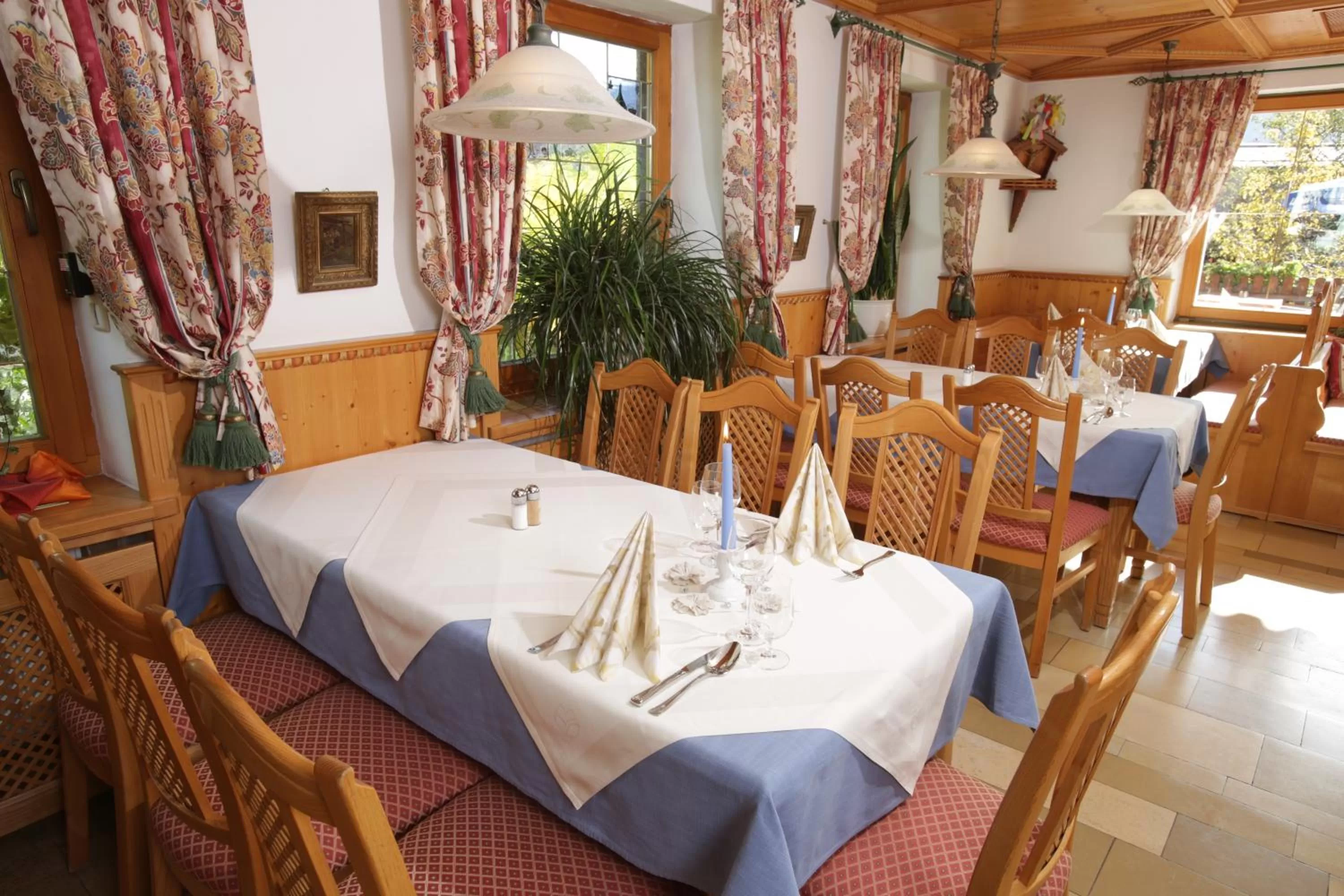 Restaurant/Places to Eat in Theresenhof