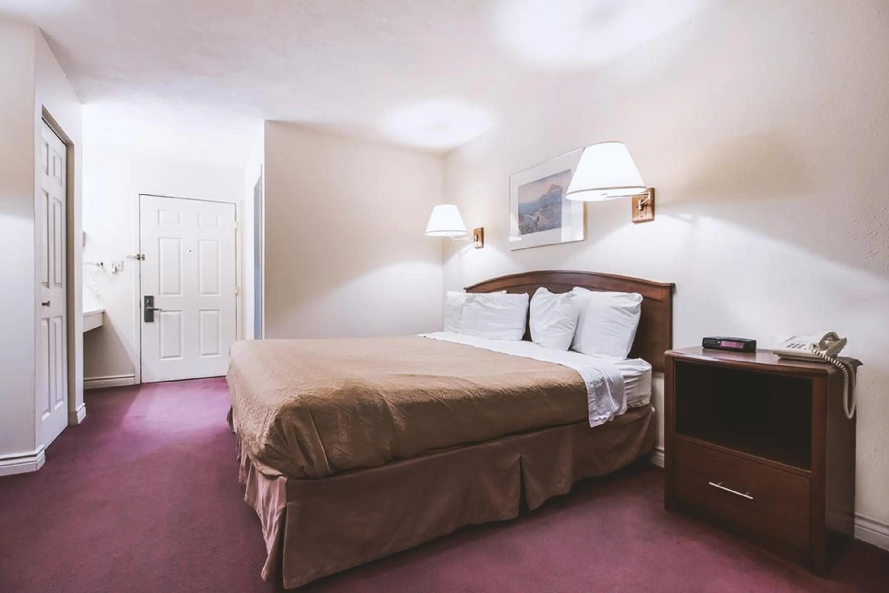 Bed in Sky-Palace Inn & Suites McCook
