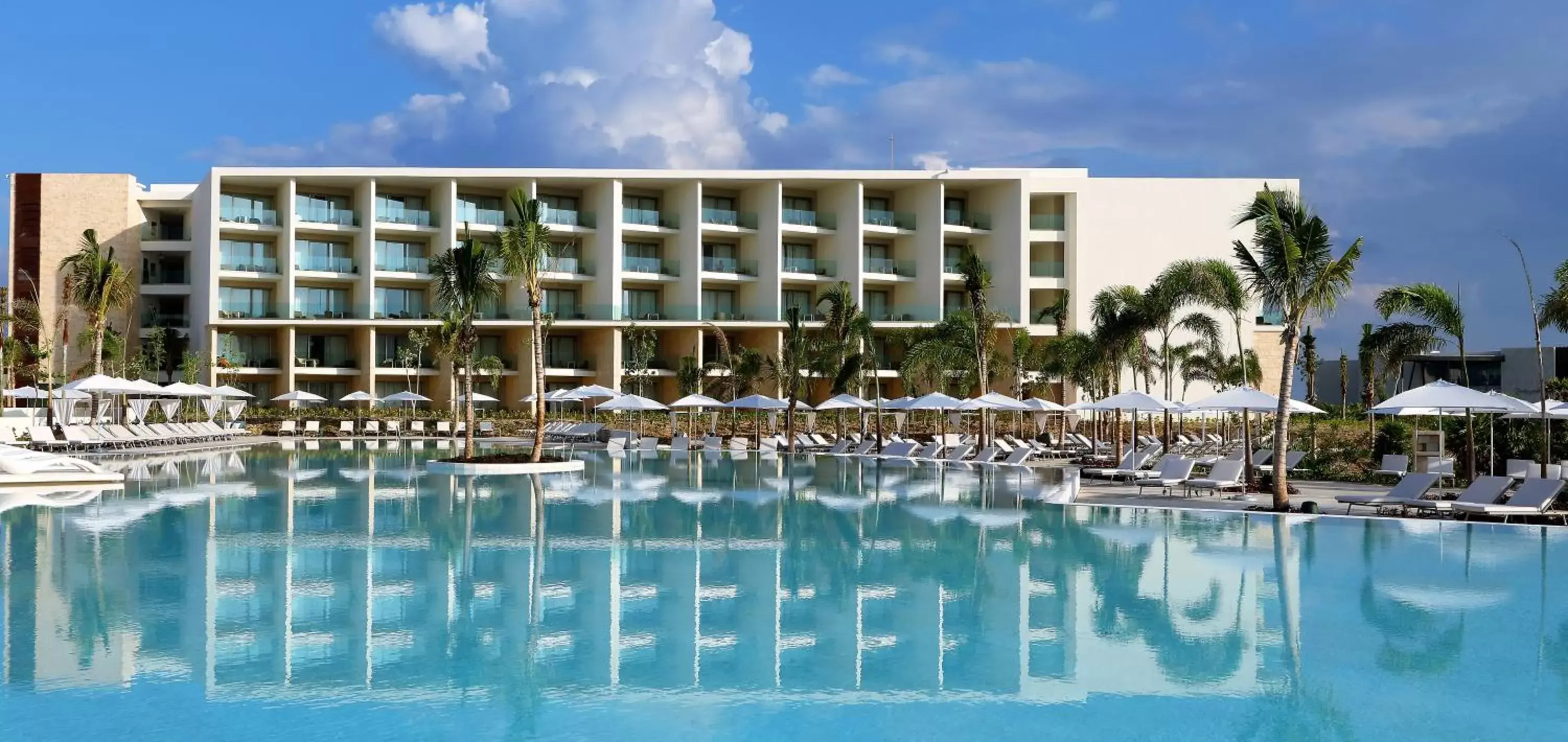 Property Building in Grand Palladium Costa Mujeres Resort & Spa - All Inclusive