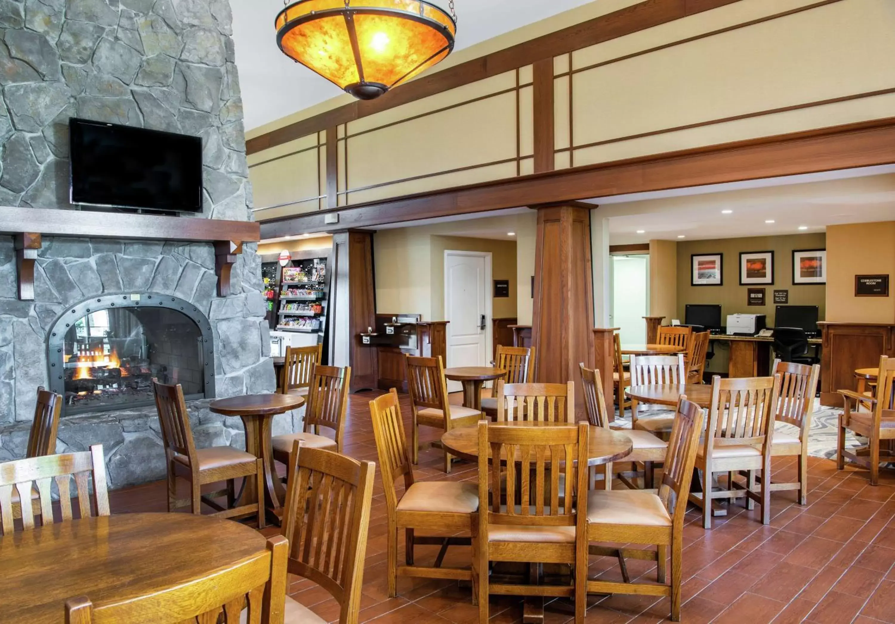 Breakfast, Restaurant/Places to Eat in Hampton Inn & Suites Rochester/Victor