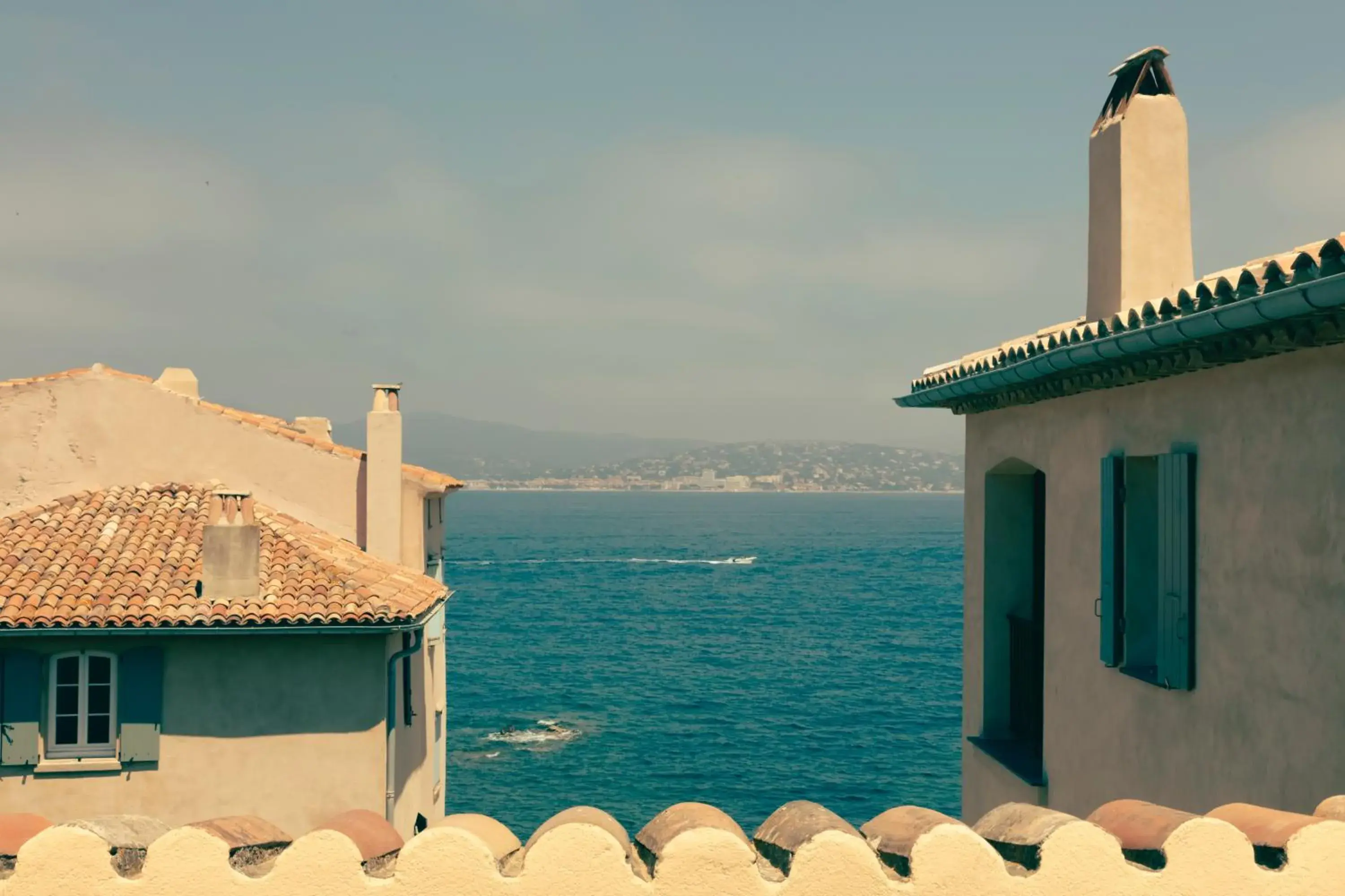 Sea view in Hotel la Ponche