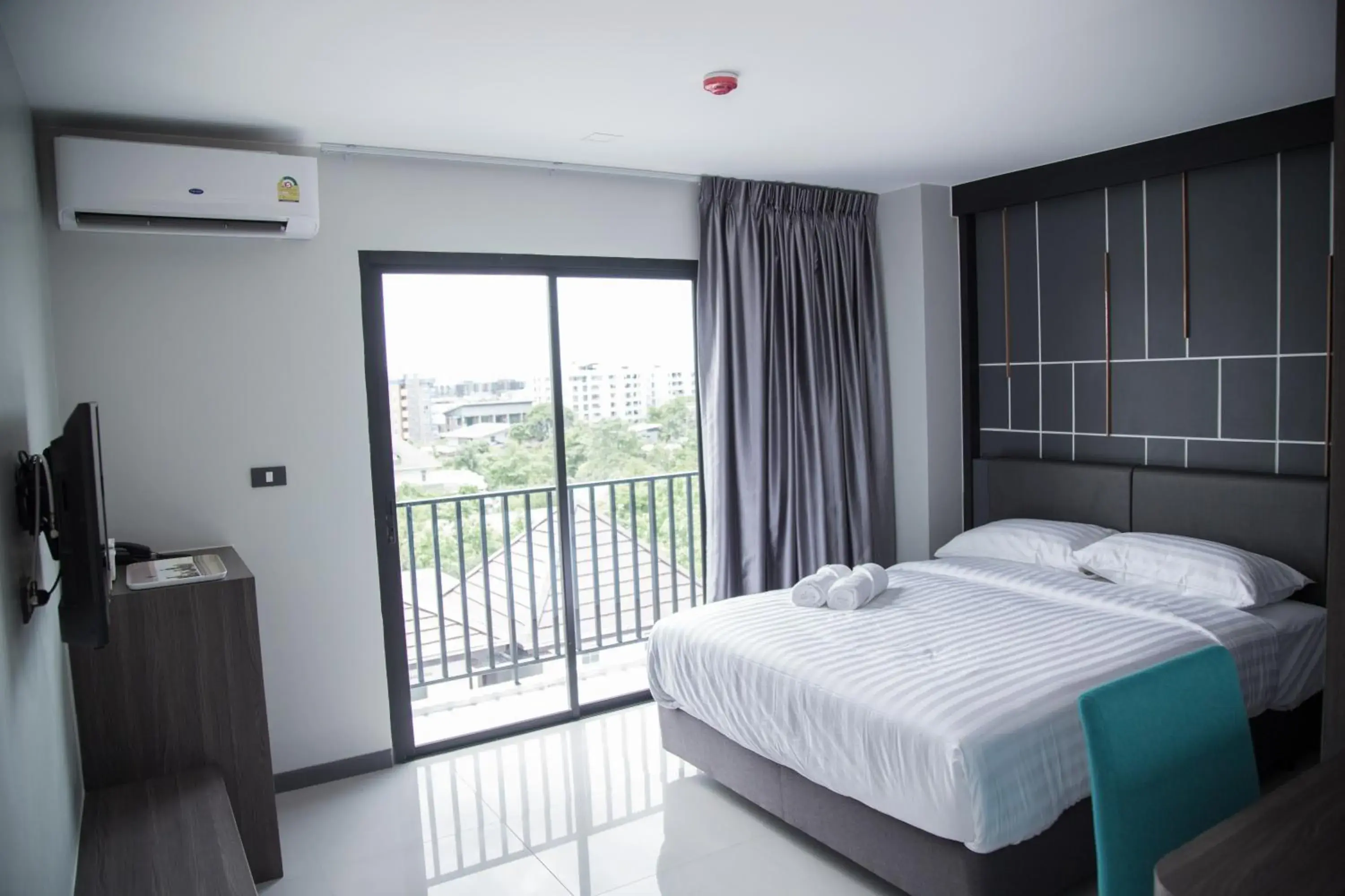 Bed in Hallton Hotel Bangkok