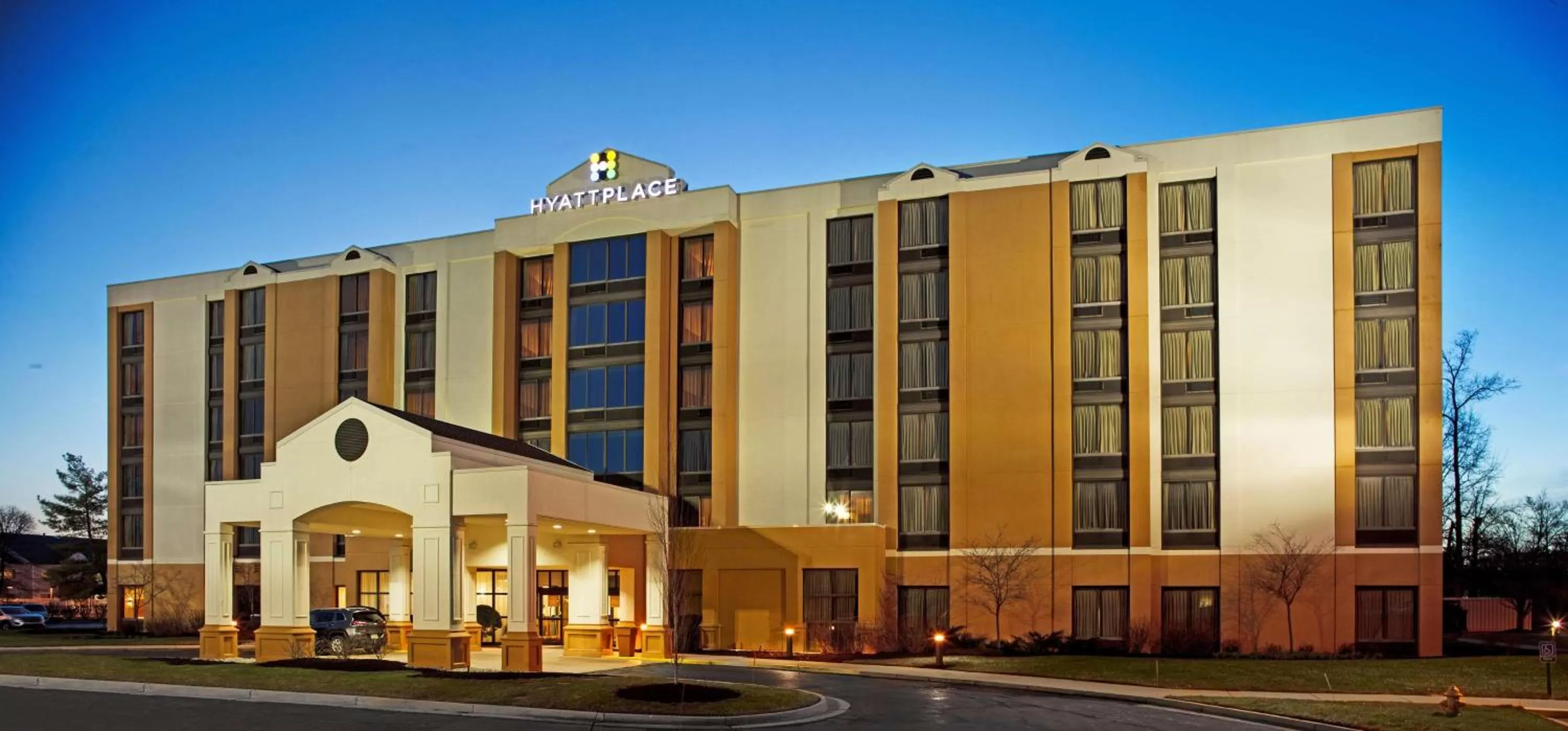 Property building in Hyatt Place Cincinnati Blue Ash