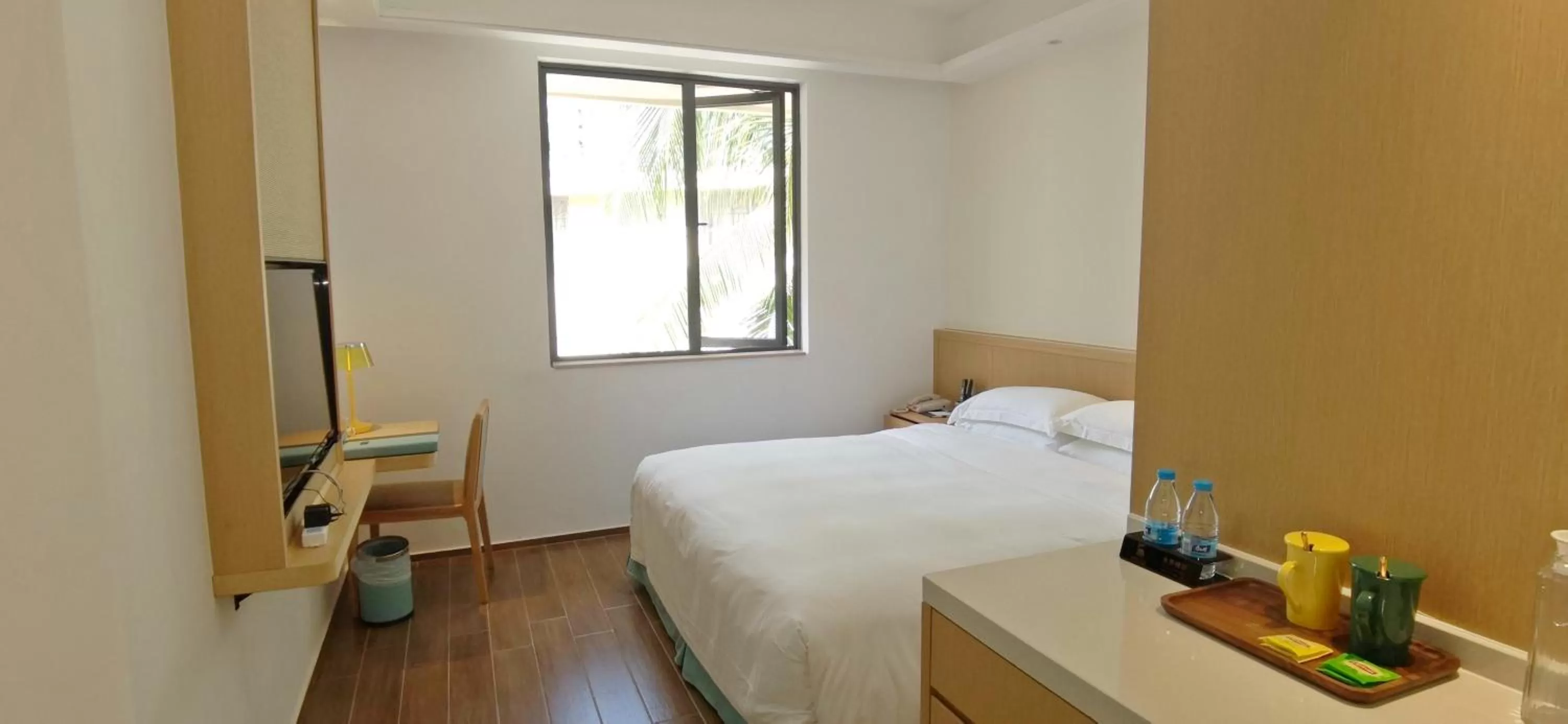 Bedroom, Bed in Sanya South China Hotel