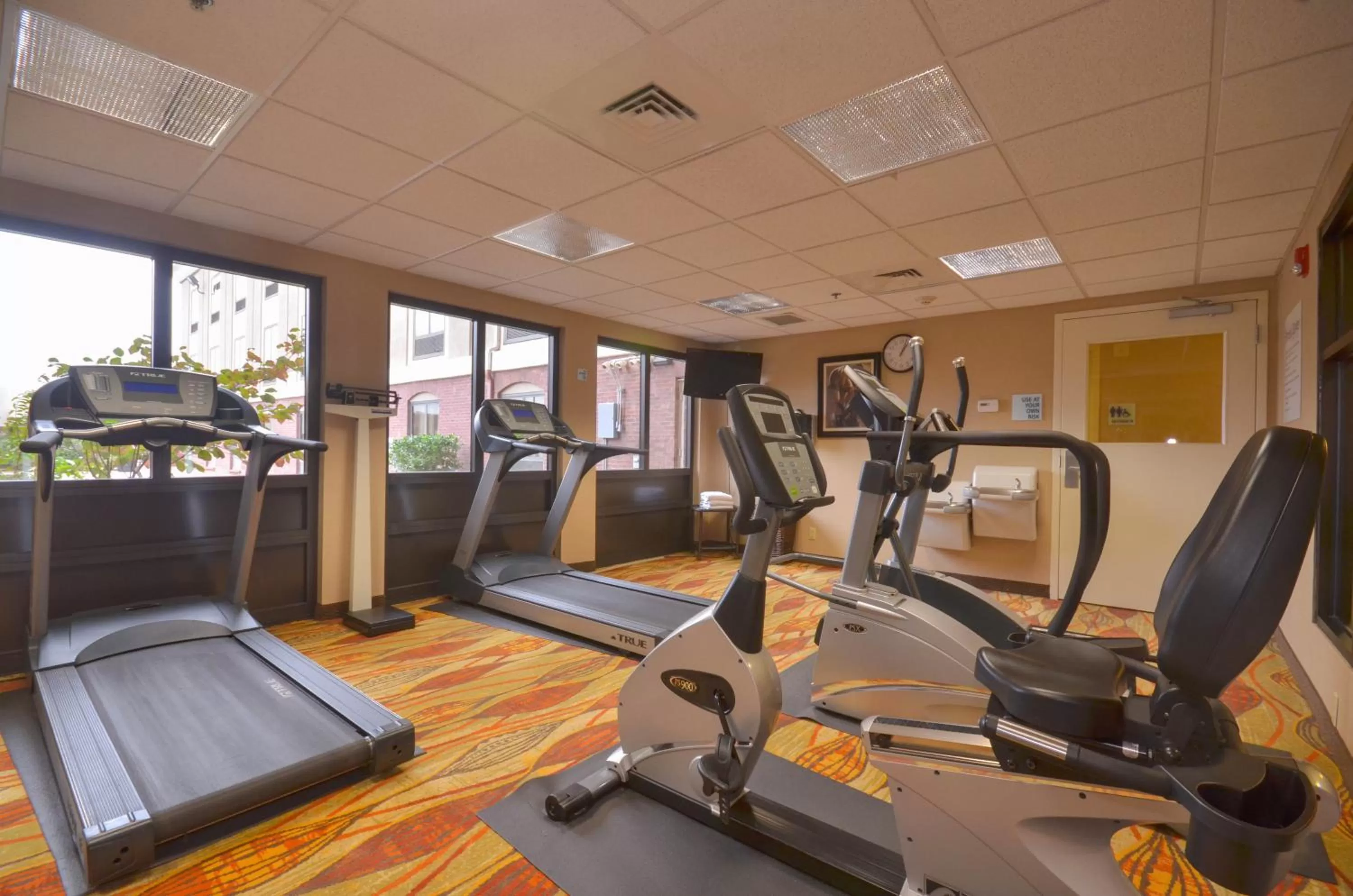 Fitness centre/facilities in Holiday Inn Express & Suites Pine Bluff/Pines Mall by IHG