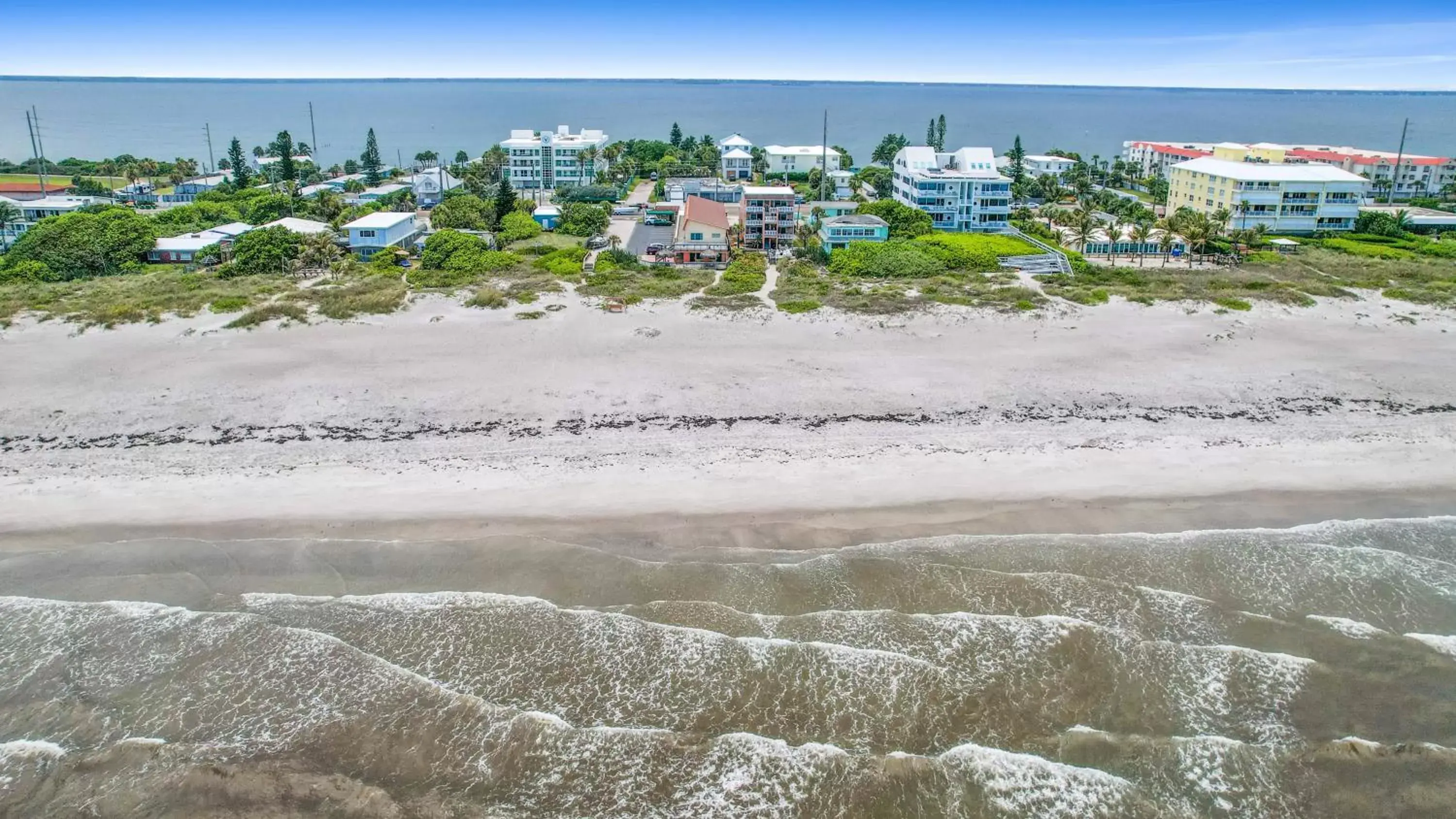 Nearby landmark, Bird's-eye View in Anthony's on the Beach