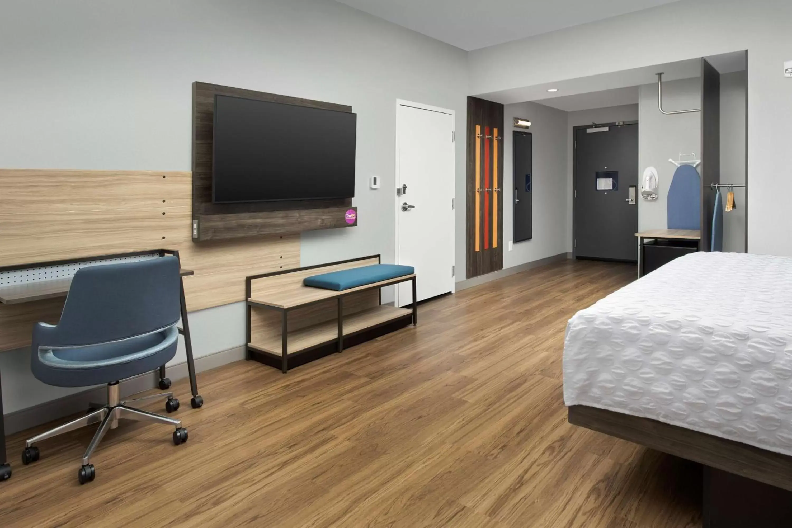 Bedroom, Bed in Tru By Hilton Charlotte Airport Lake Pointe Bedroom, Bed in Tru By Hilton Charlotte Airport Lake Pointe