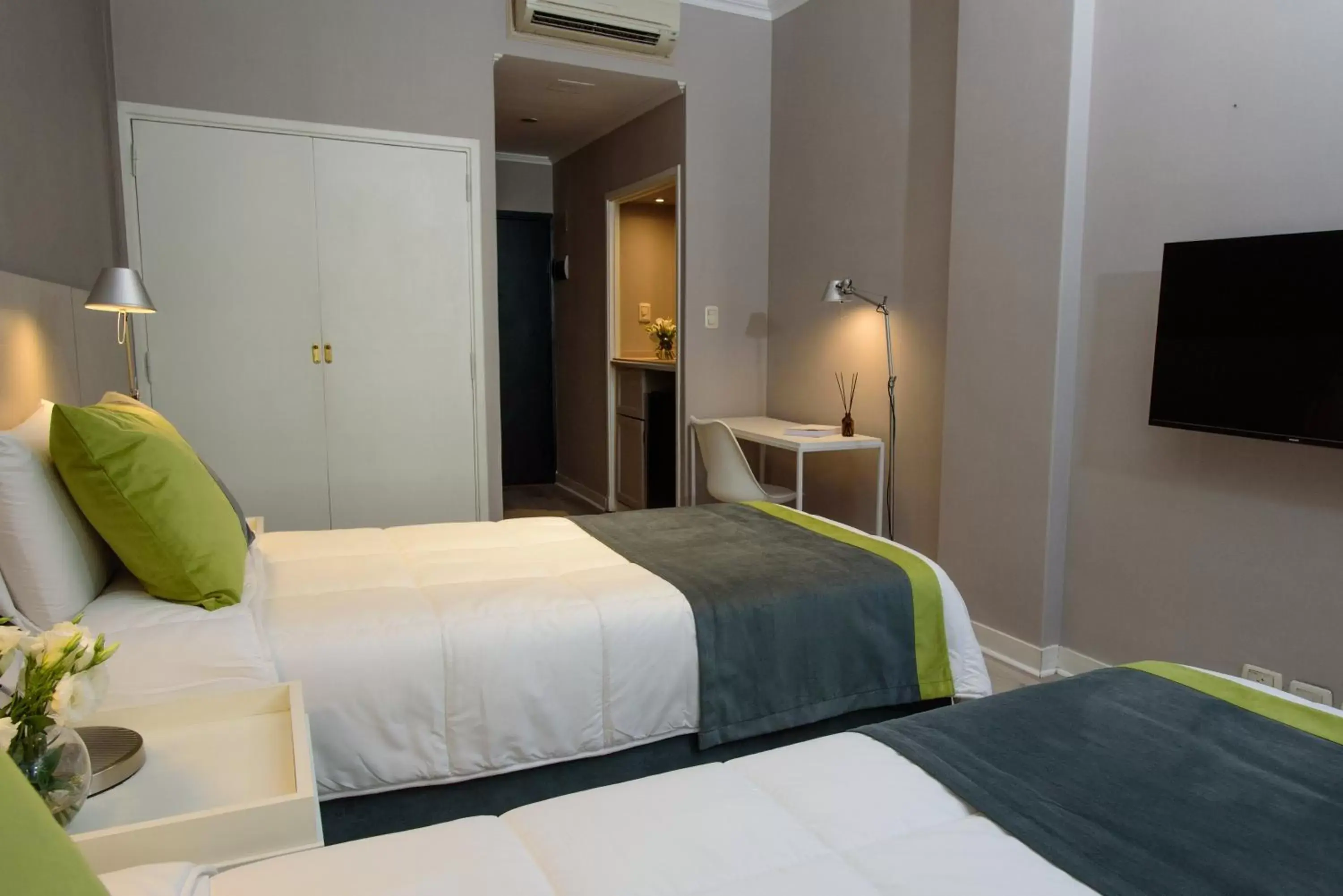 Bed in SuMa Recoleta Hotel