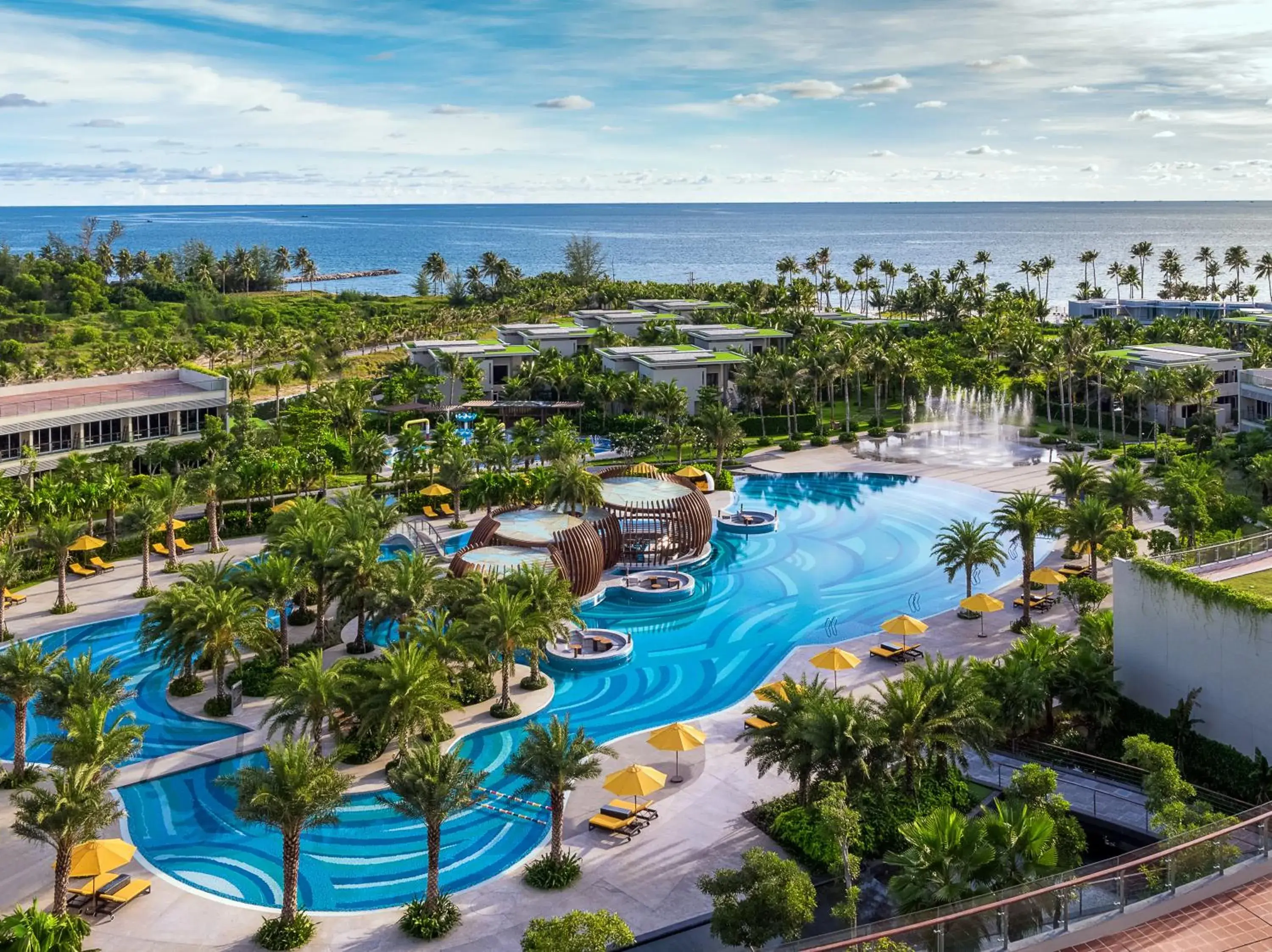 Garden, Pool View in Pullman Phu Quoc Beach Resort