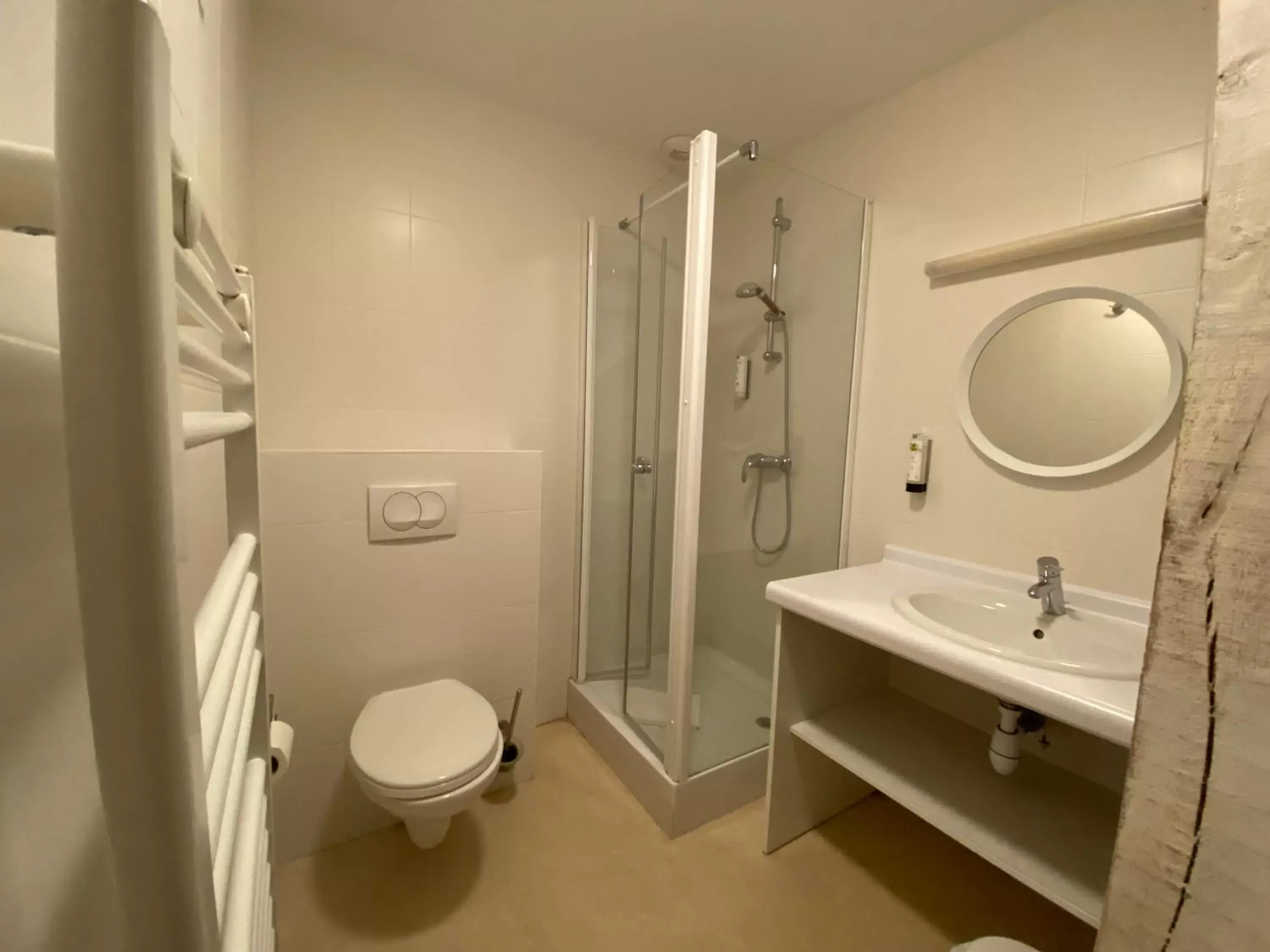 Bathroom in La Ferme Du Blanchot