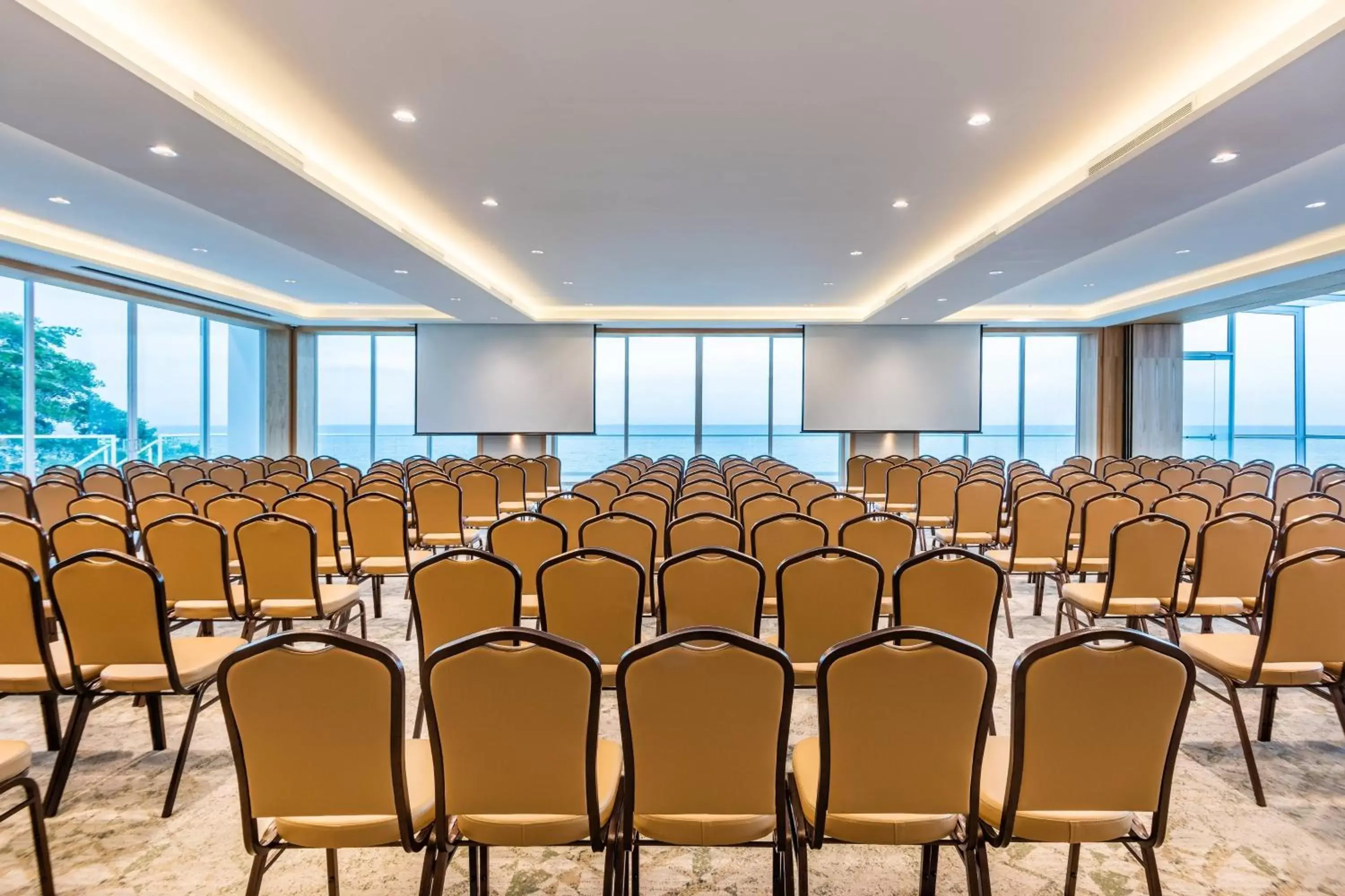 Meeting/conference room in Santa Marta Marriott Resort Playa Dormida