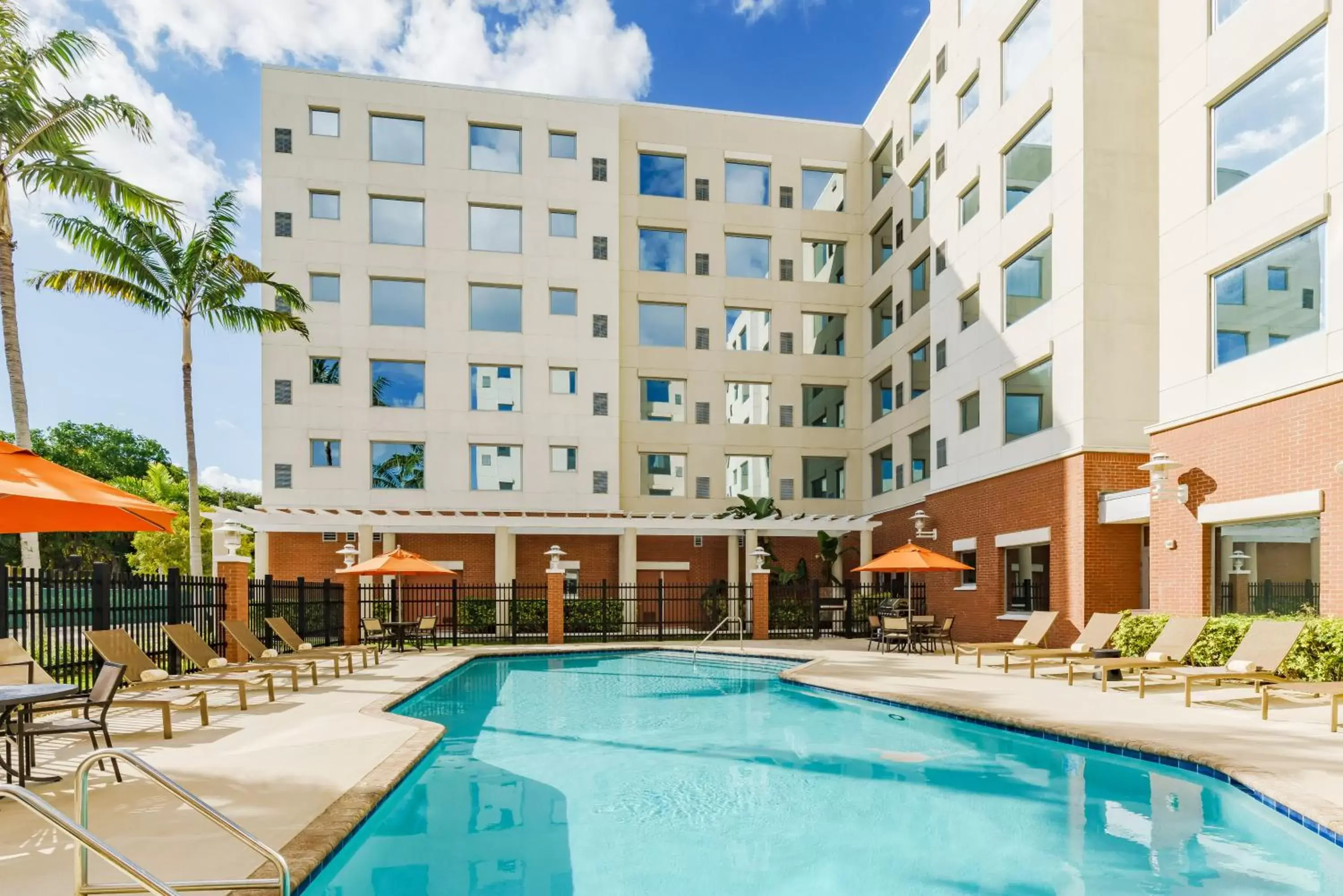 Pool view, Swimming Pool in Hyatt House Fort Lauderdale Airport/Cruise Port