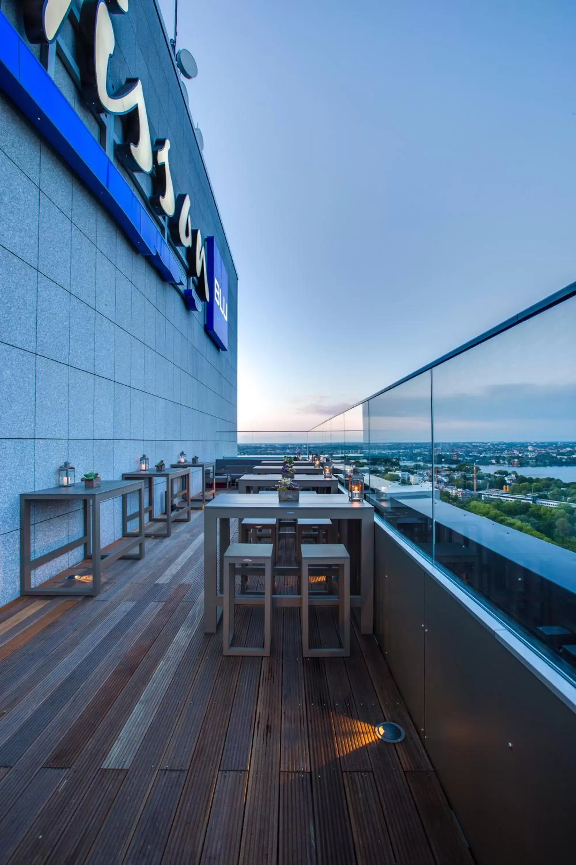 Balcony/Terrace in Radisson Blu Hotel, Hamburg