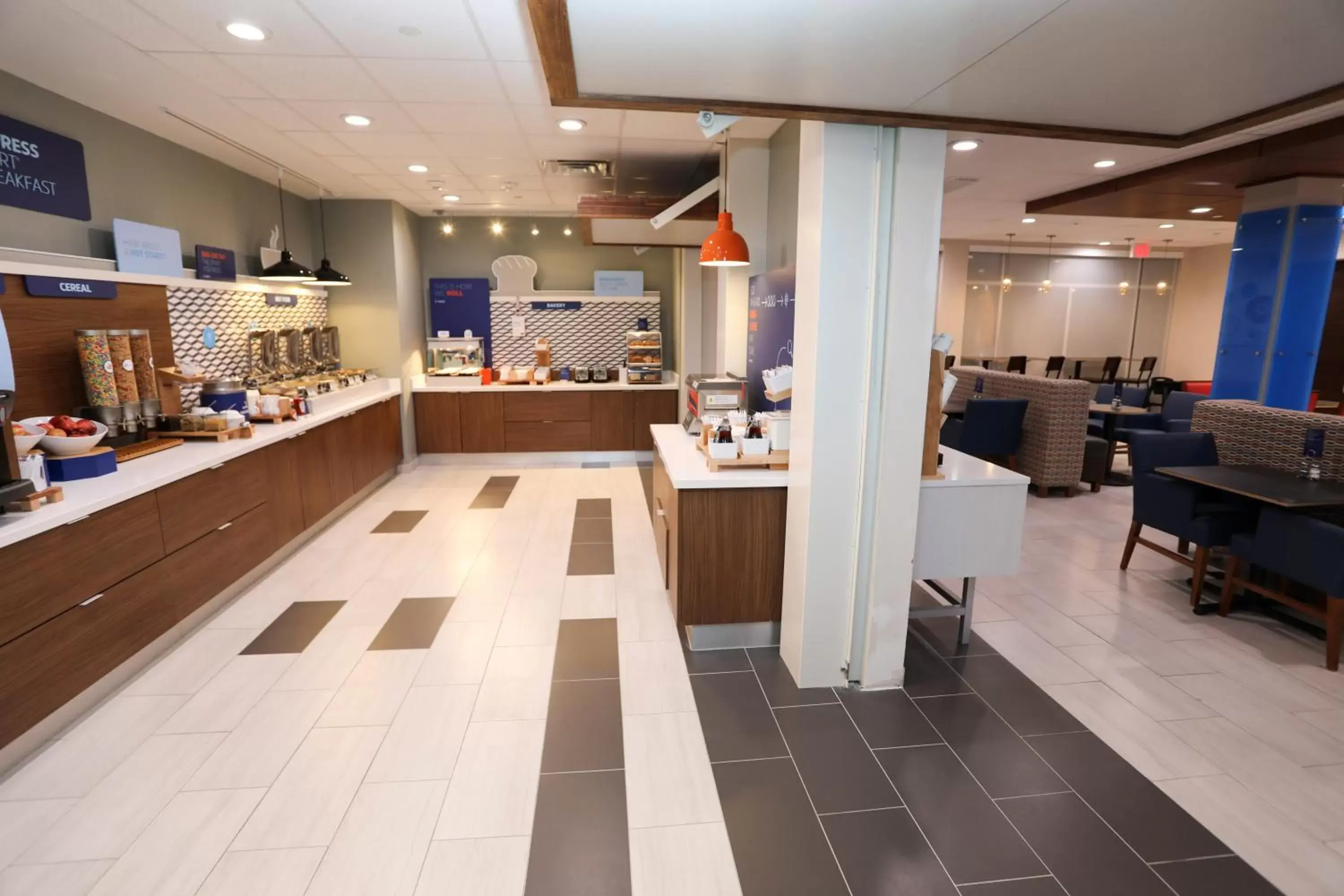 Buffet breakfast, Restaurant/Places to Eat in Holiday Inn Express & Suites - Wylie West, an IHG Hotel