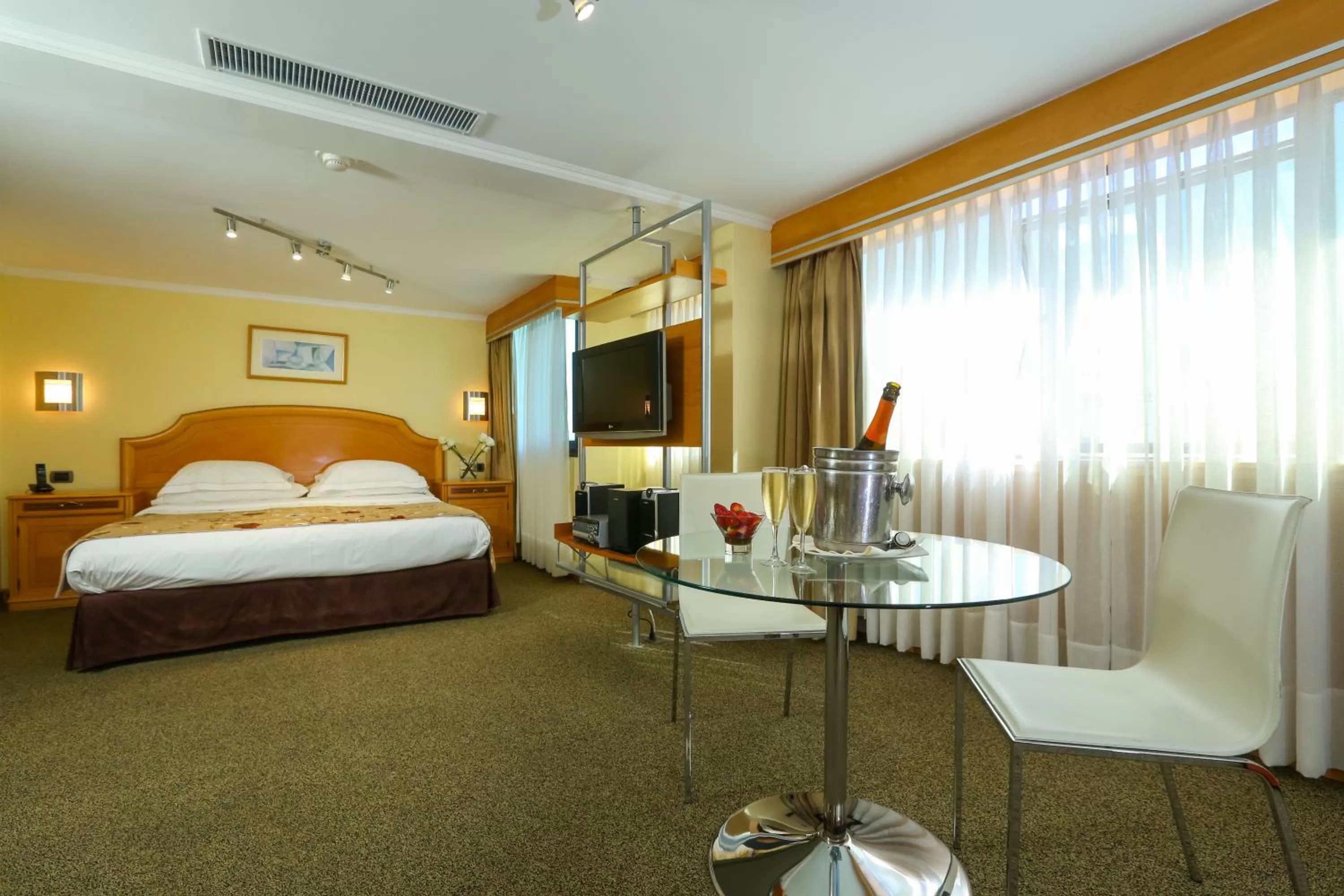 Day, Bed in Hotel Restaurante Ankara