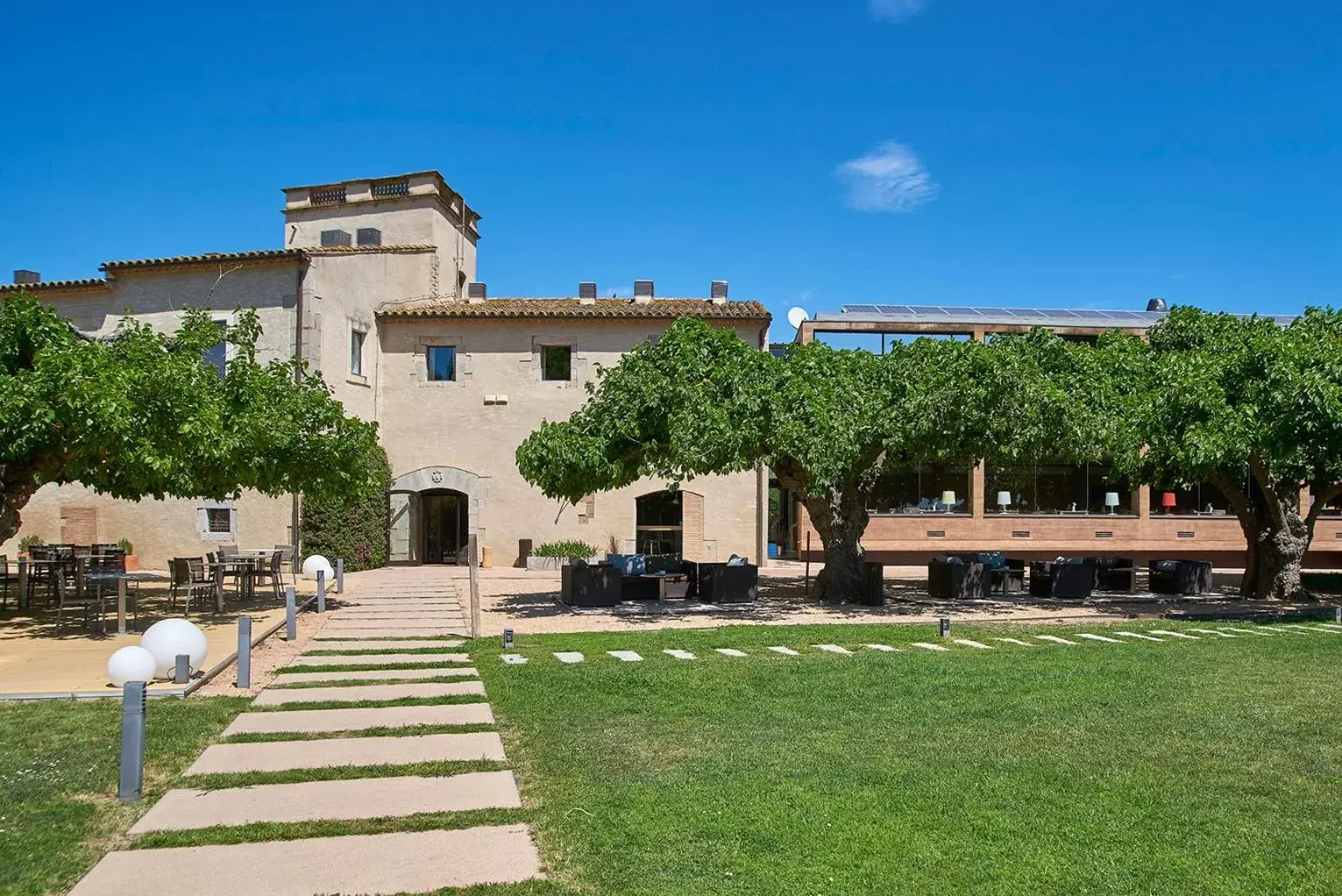 Garden, Property Building in URH - Hotel Molí del Mig