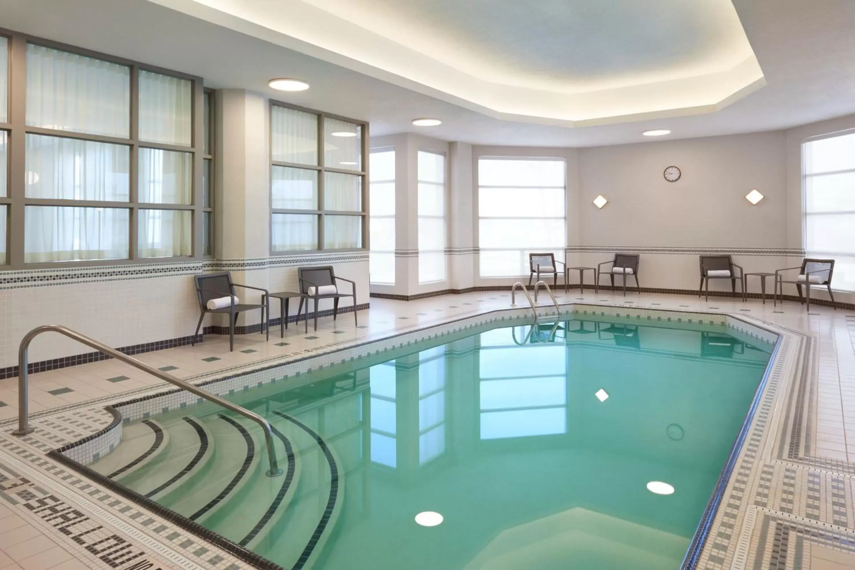 Swimming Pool in Courtyard by Marriott Kitchener