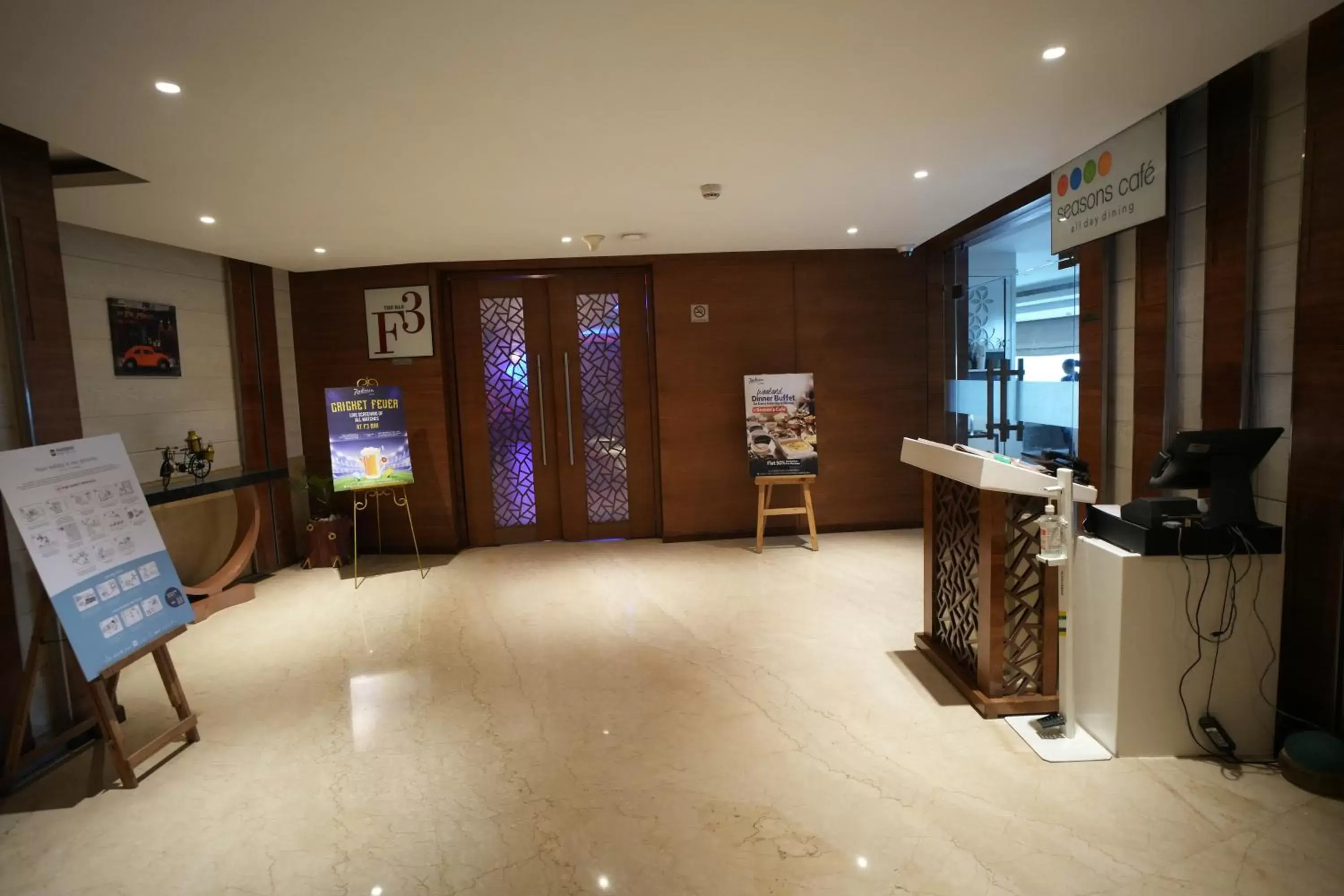 Restaurant/places to eat in Radisson Udaipur Restaurant/places to eat in Radisson Udaipur