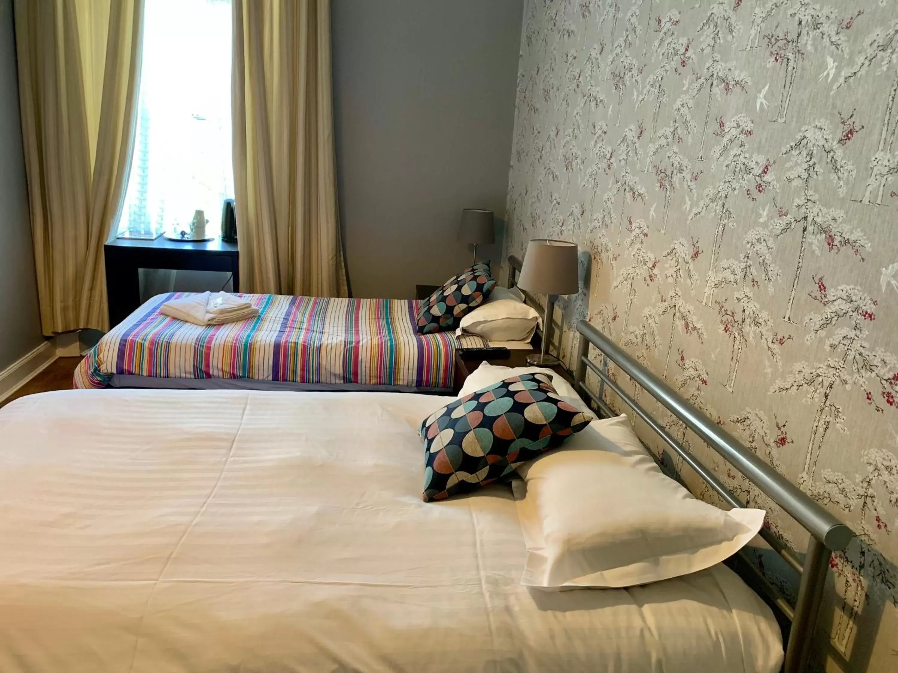 Bedroom in Northumberland Hotel