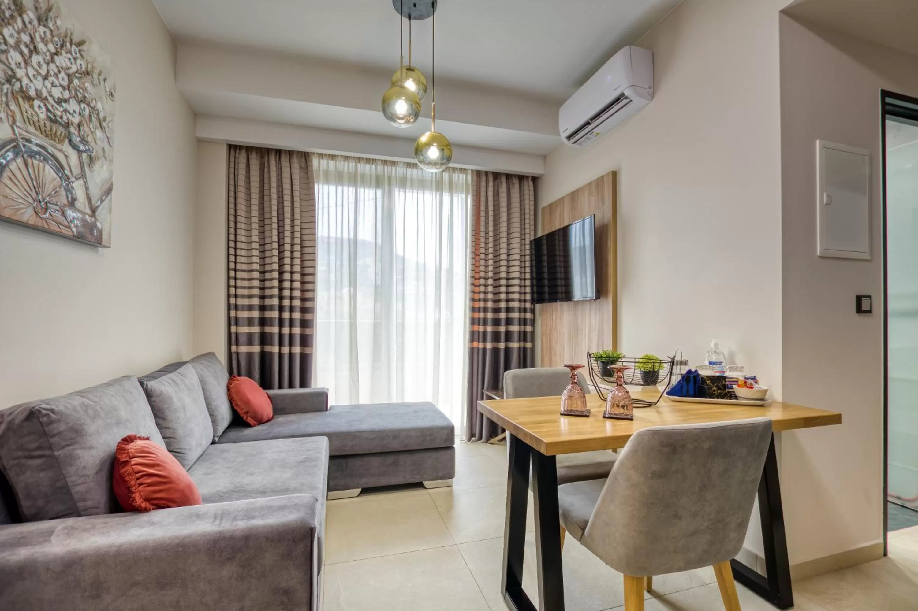 TV and multimedia in Sapphire Horizon Suites