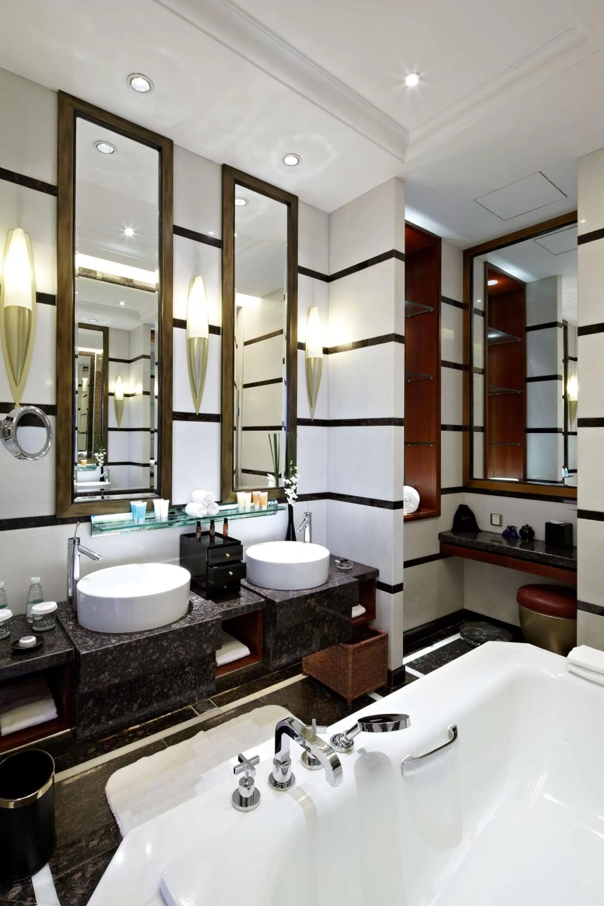 Bedroom, Bathroom in Kempinski Hotel Shenzhen