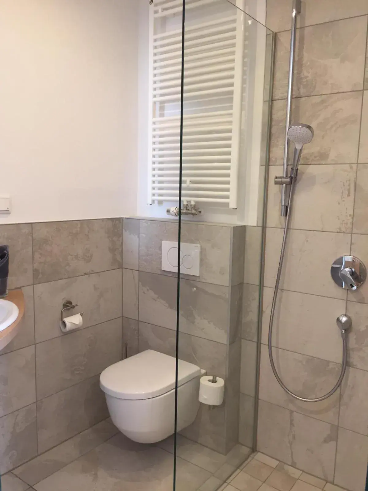 Bathroom in Hotel Zur Schönen Aussicht