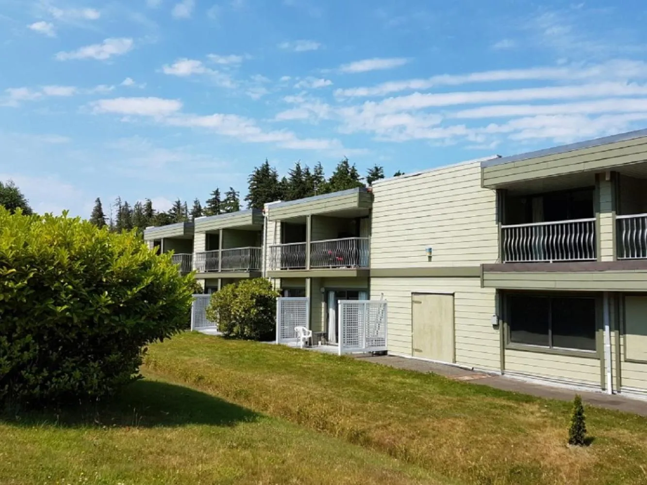 Property Building in Airport Inn
