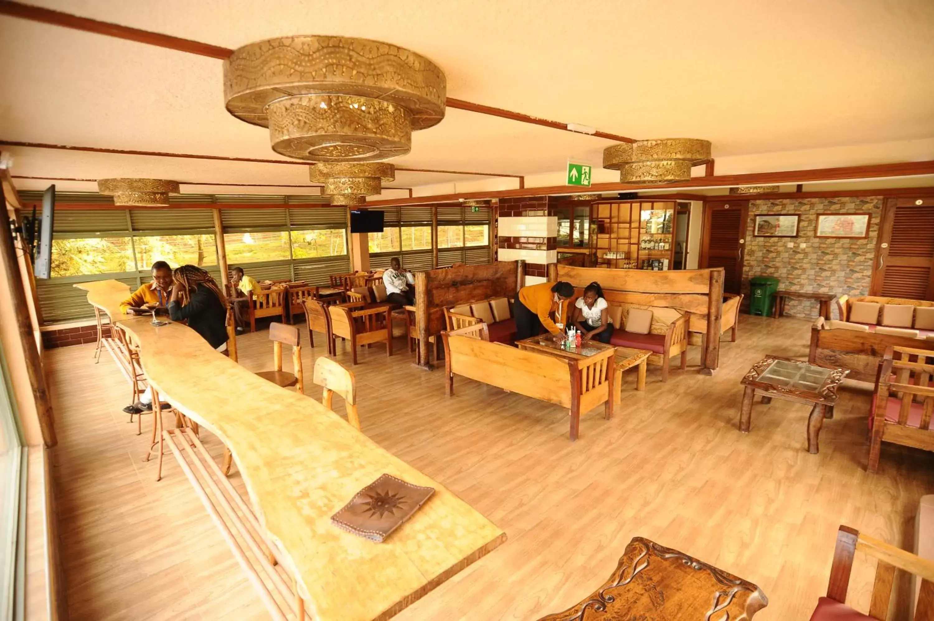 Lounge or bar, Restaurant/Places to Eat in Kenya Comfort Suites