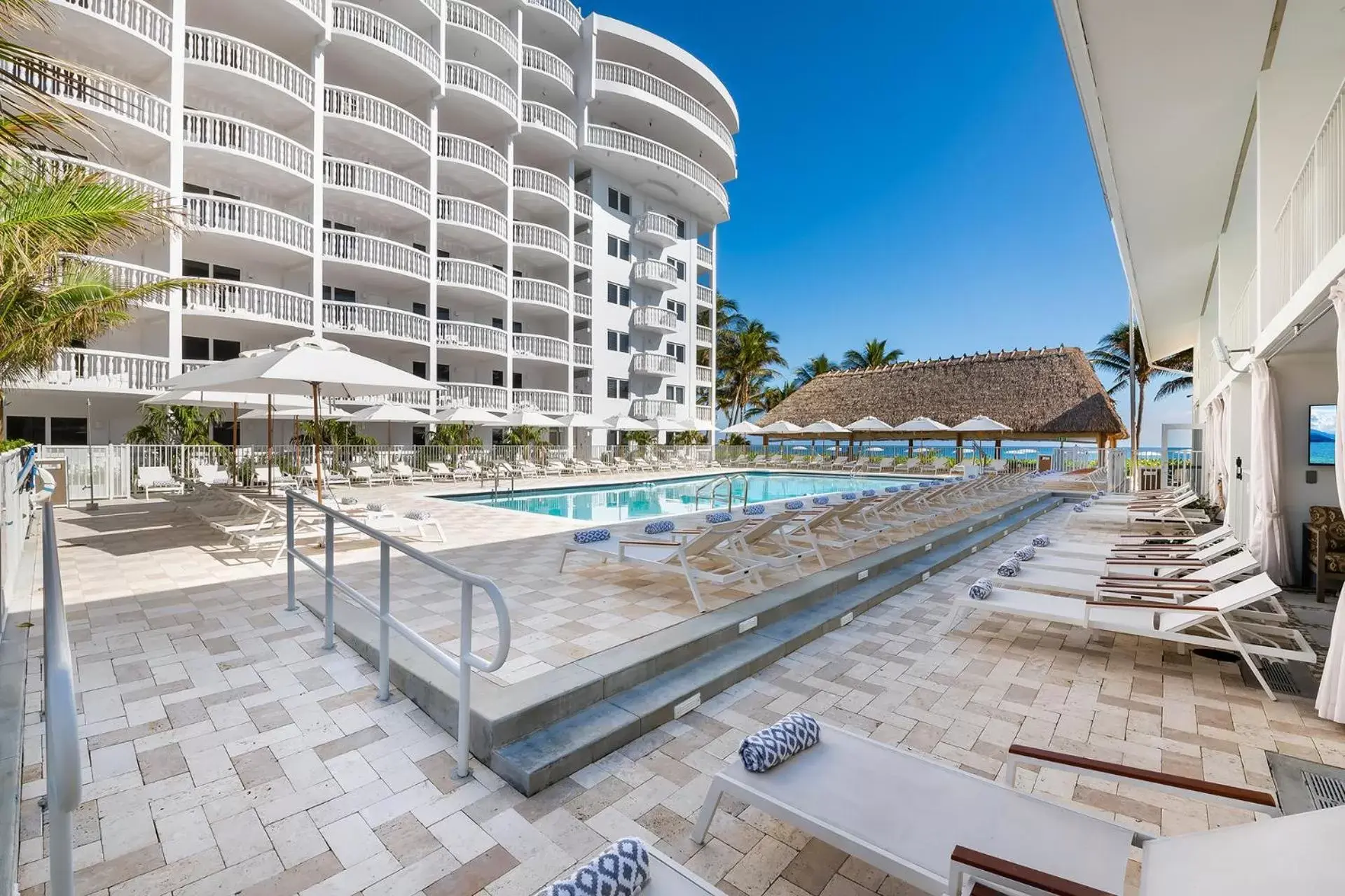 Balcony/Terrace, Swimming Pool in Beachcomber Resort & Club