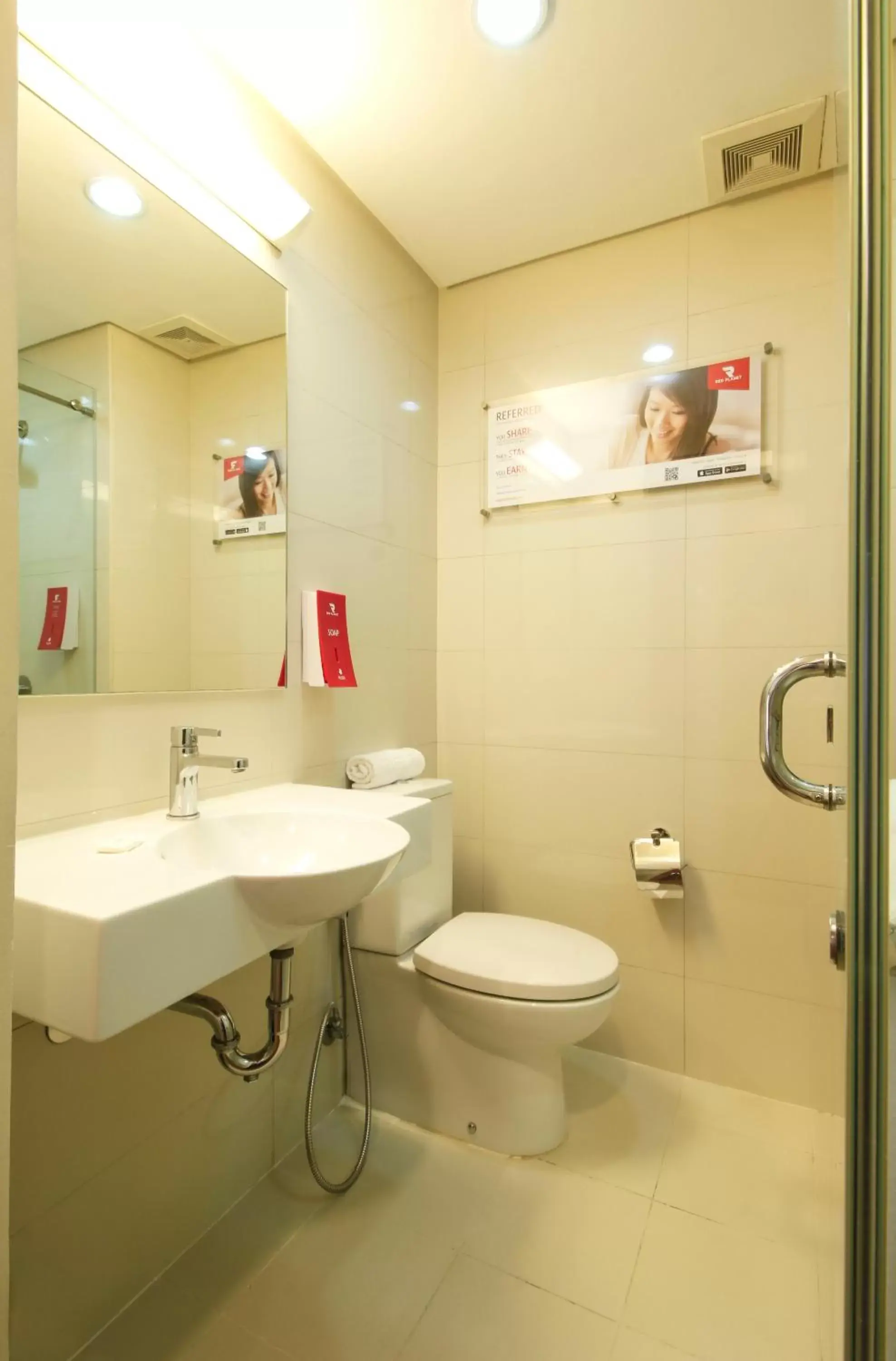 Toilet, Bathroom in Red Planet Makati Avenue Manila