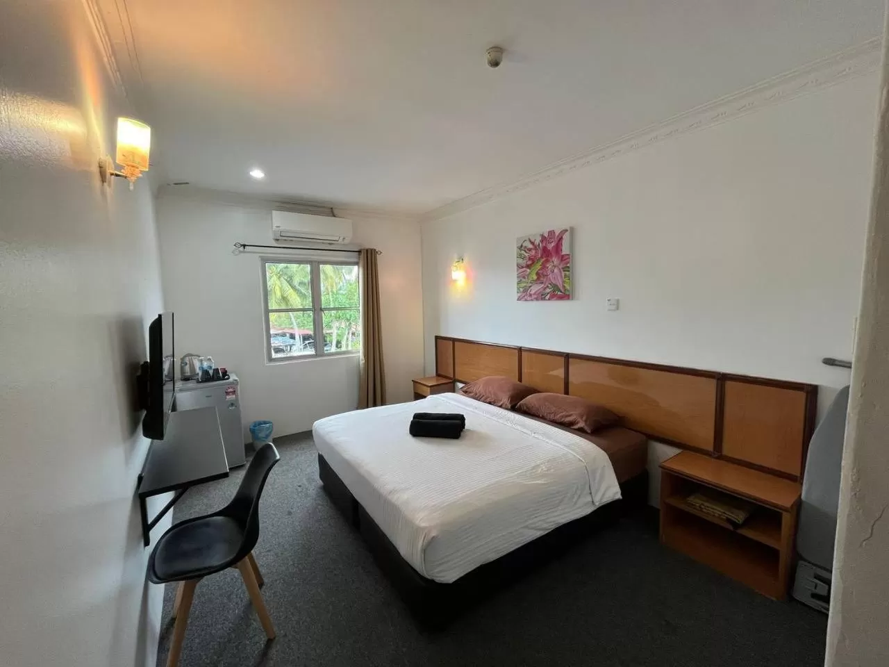 Bed in THE ZULEY HERITAGE HOTEL