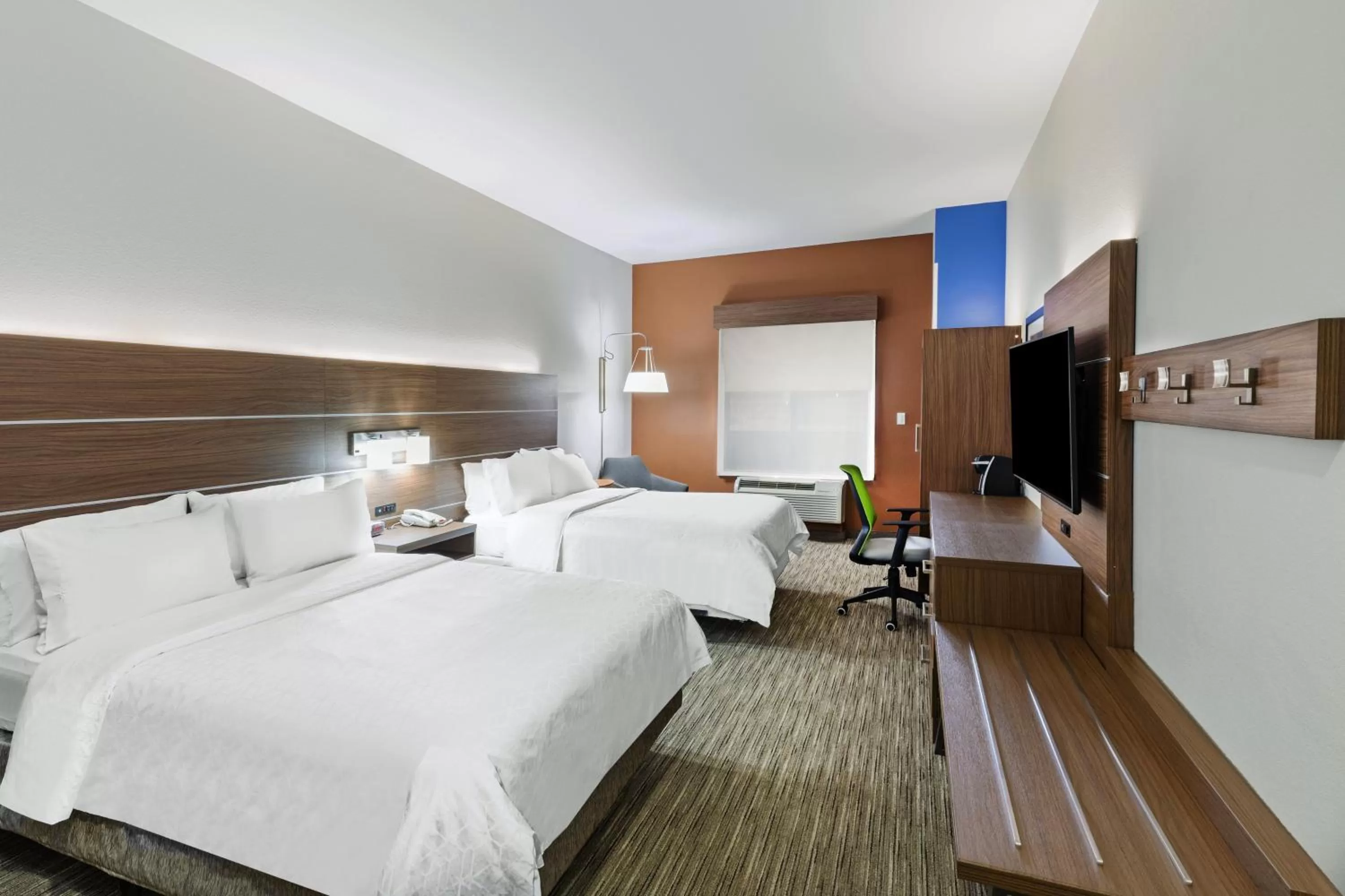 Queen Room with Two Queen Beds in Holiday Inn Express and Suites Pryor, an IHG Hotel