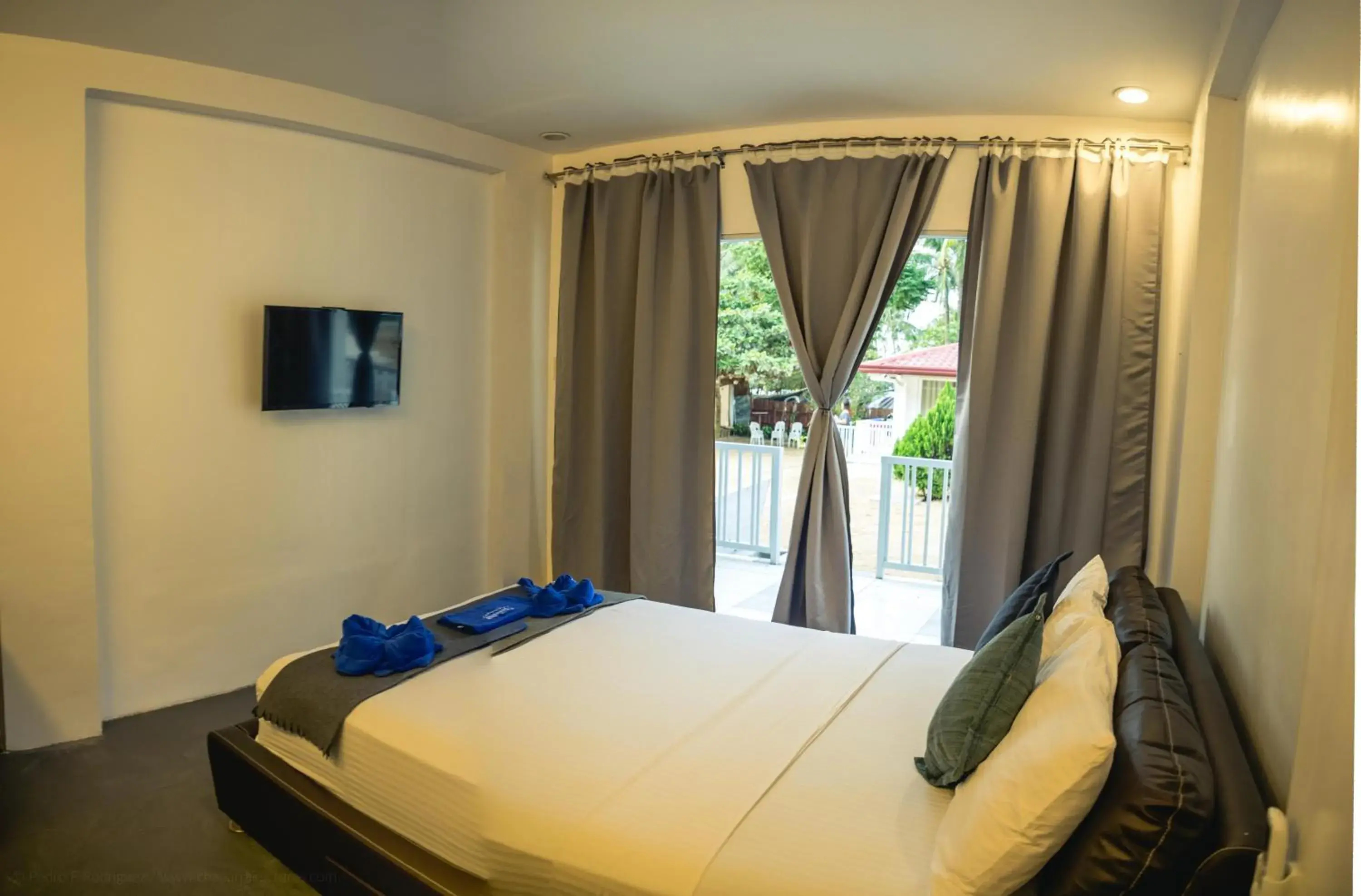 Bed in Stunning Republic Bed in Stunning Republic