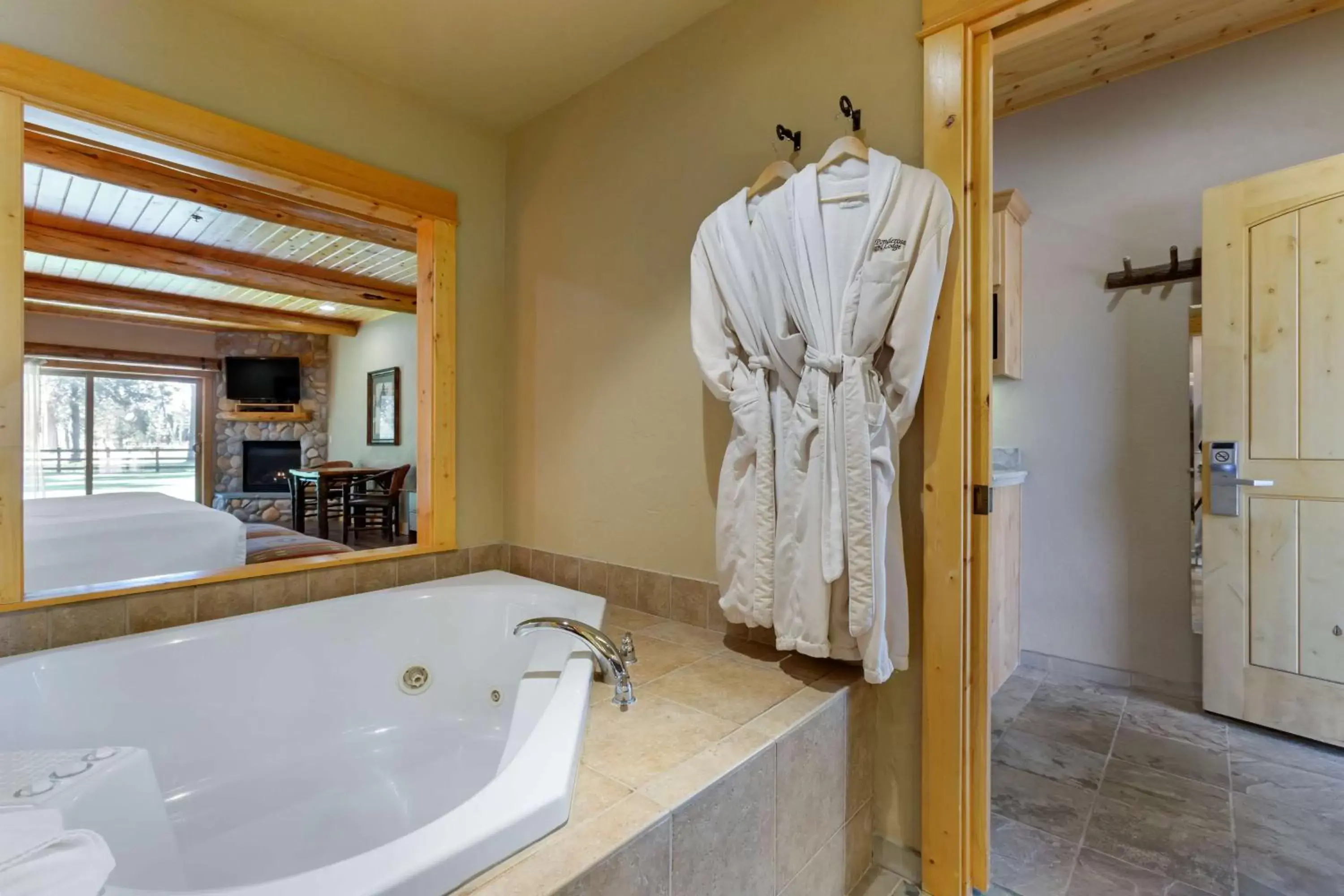 Bathroom in Best Western Ponderosa Lodge