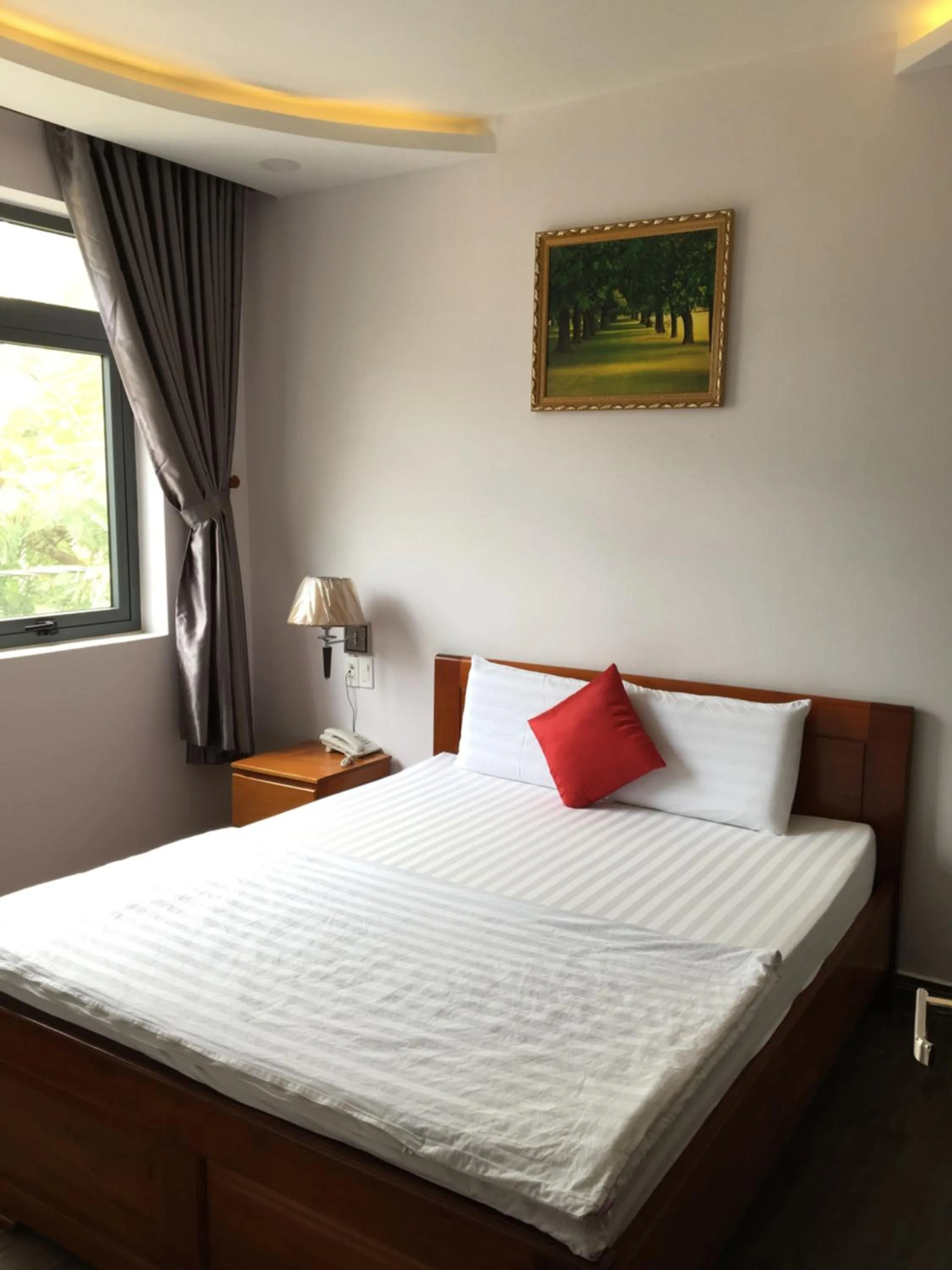 Bed in QUEEN VICTORIA Hotel