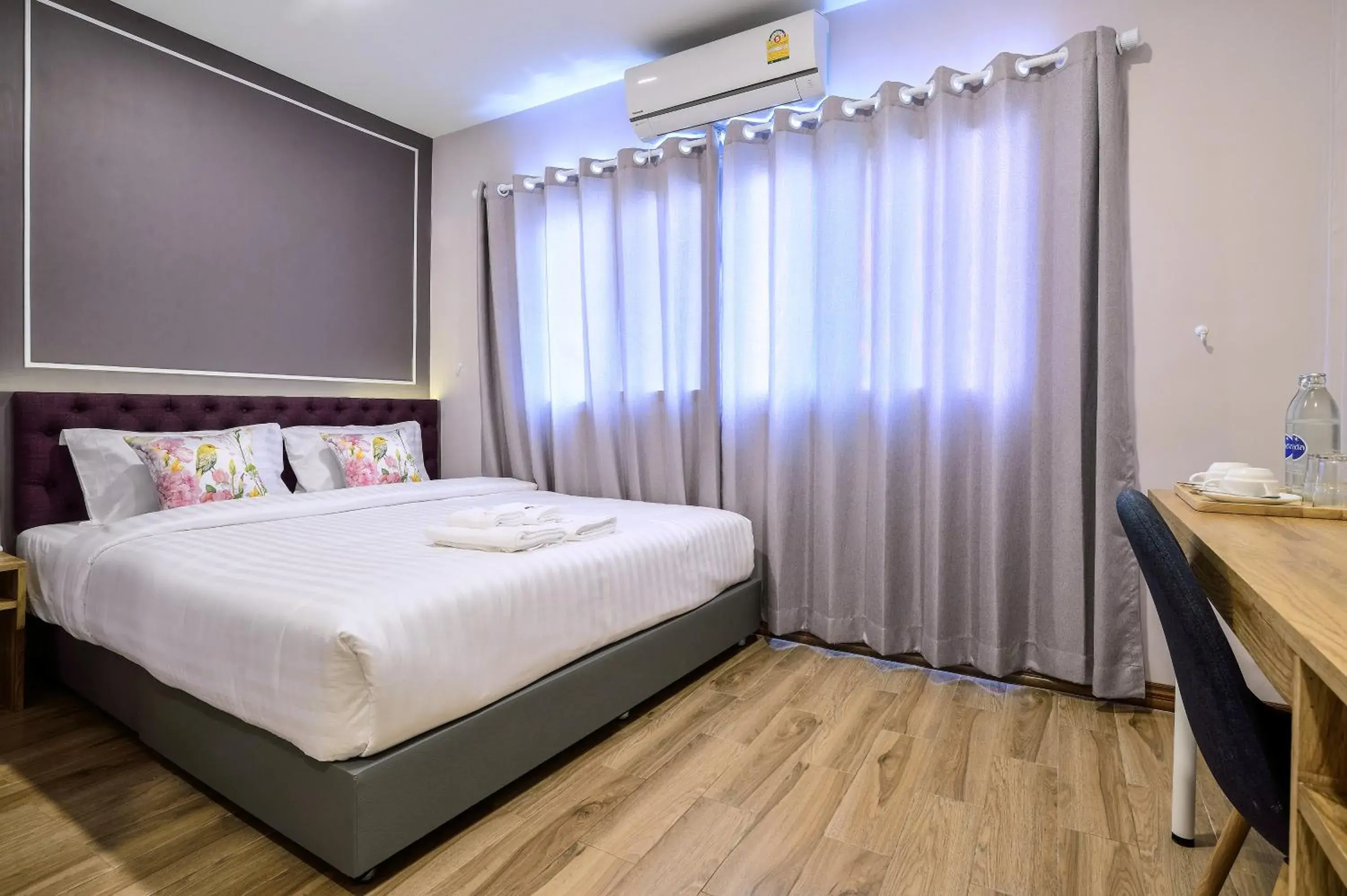 Bedroom, Bed in De Lavender Bangkok Hotel