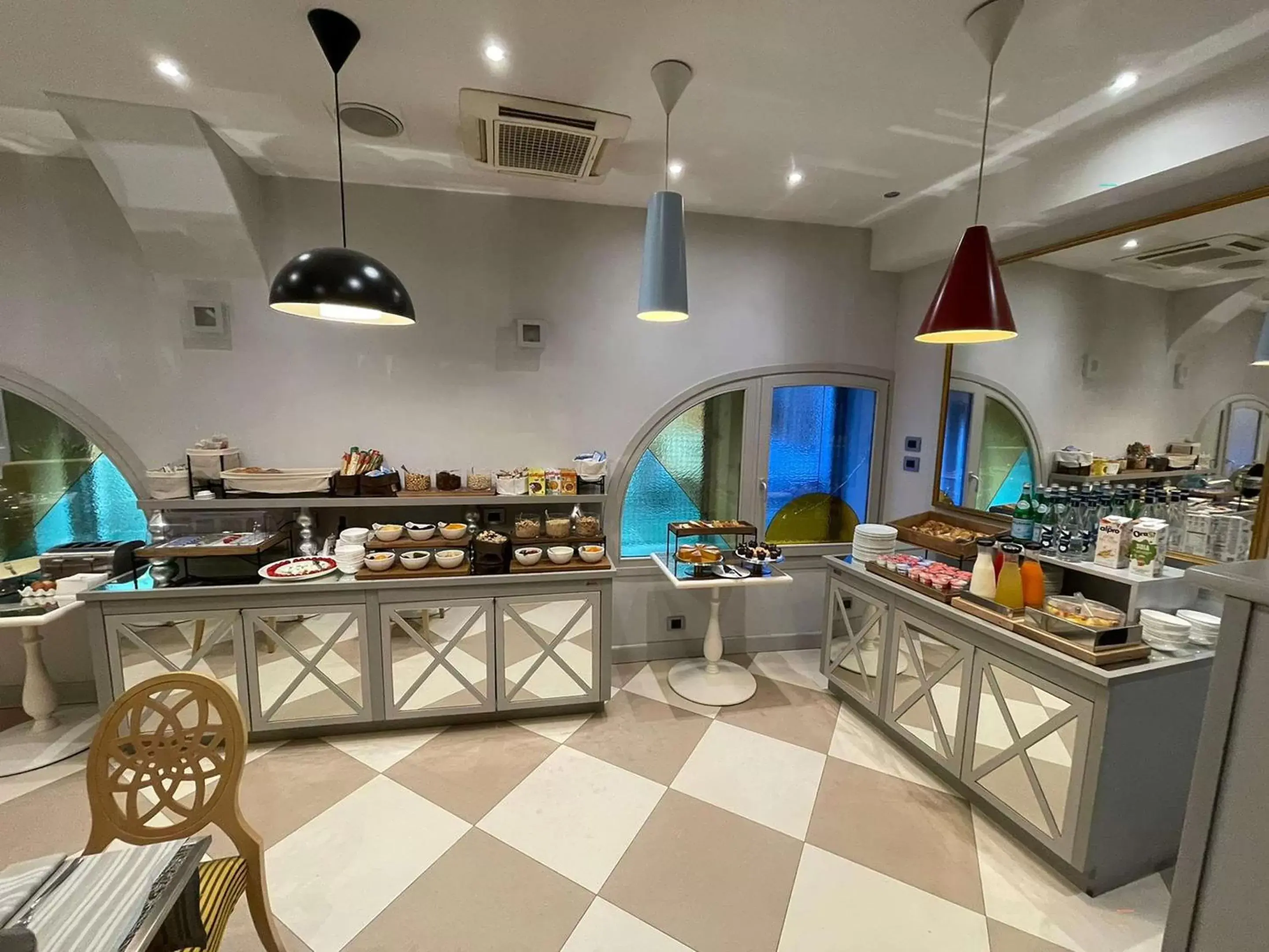 Breakfast, Restaurant/Places to Eat in Hotel Centrale Best Western Signature Collection