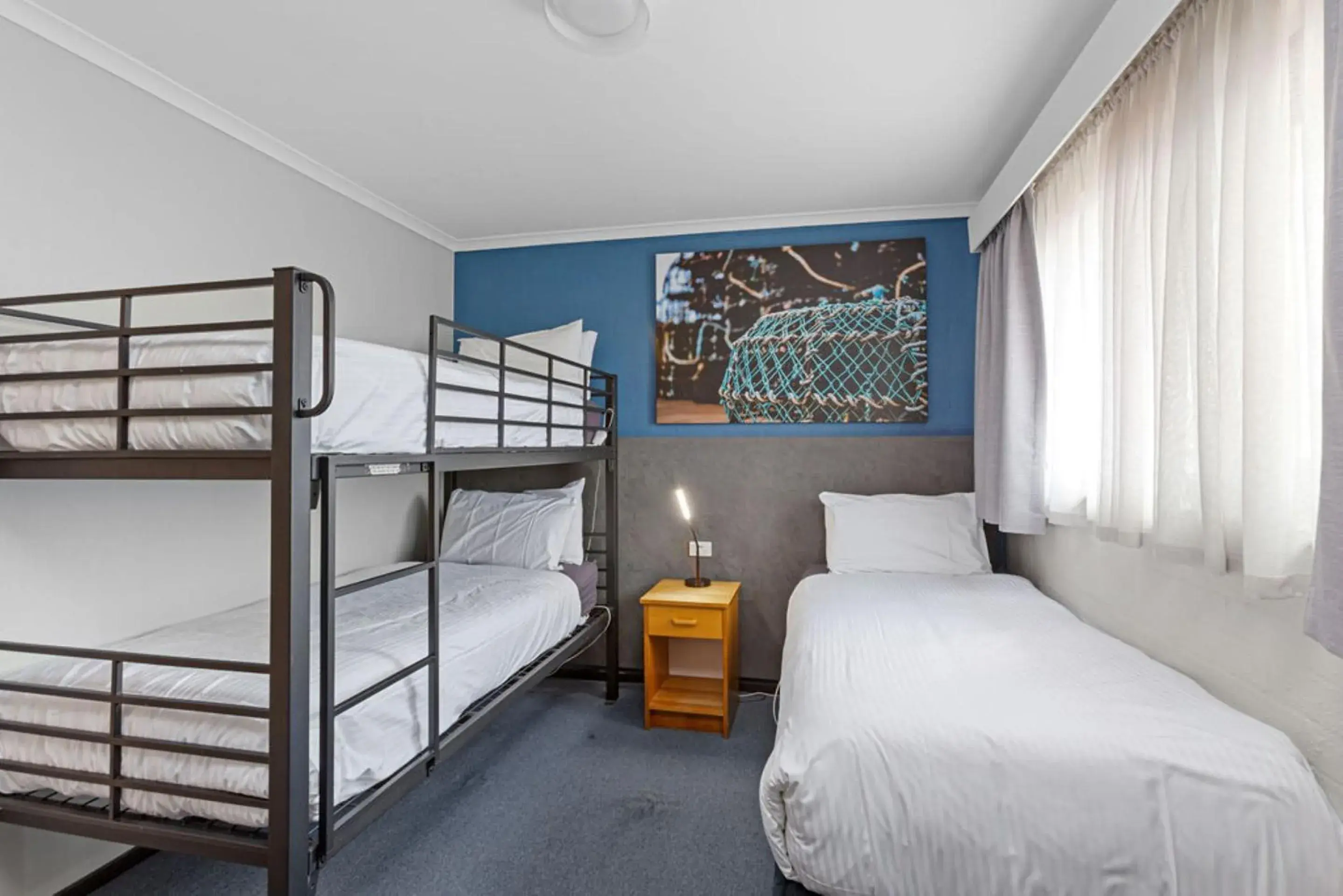 Bedroom in Best Western Apollo Bay Motel