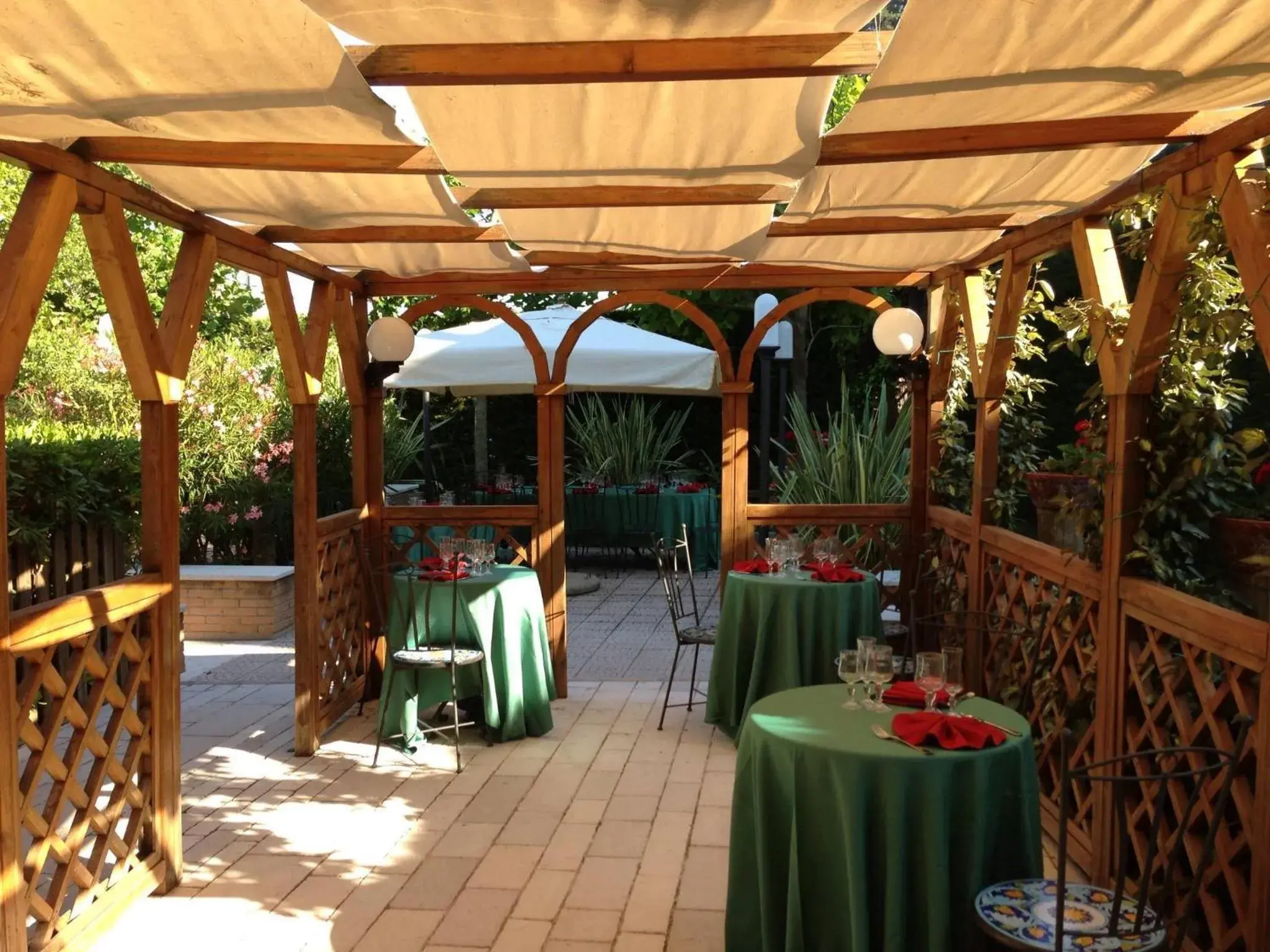 Lounge or bar, Restaurant/Places to Eat in Hotel Parco Delle Rose