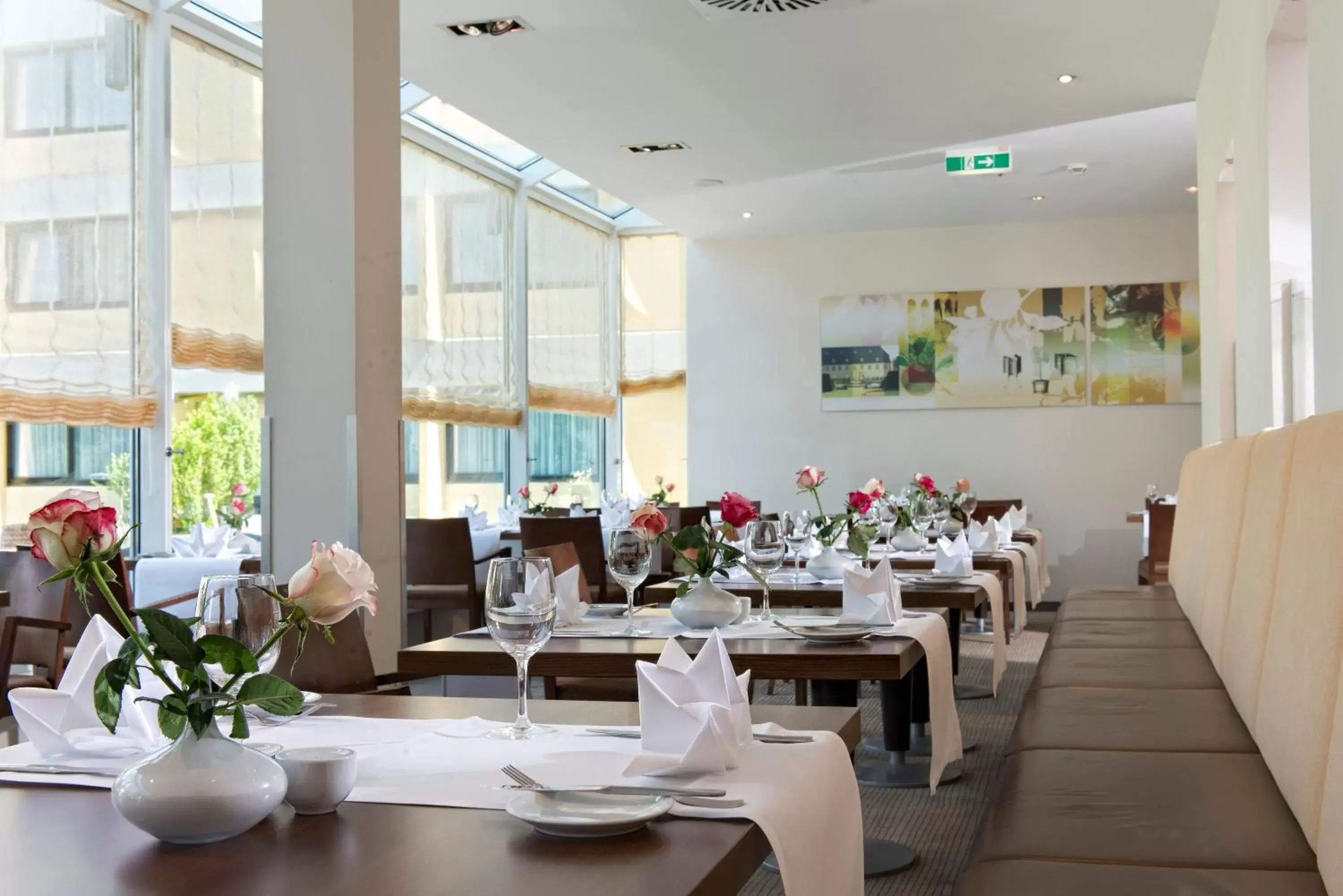 Restaurant/Places to Eat in Mercure Hotel Saarbrücken Süd