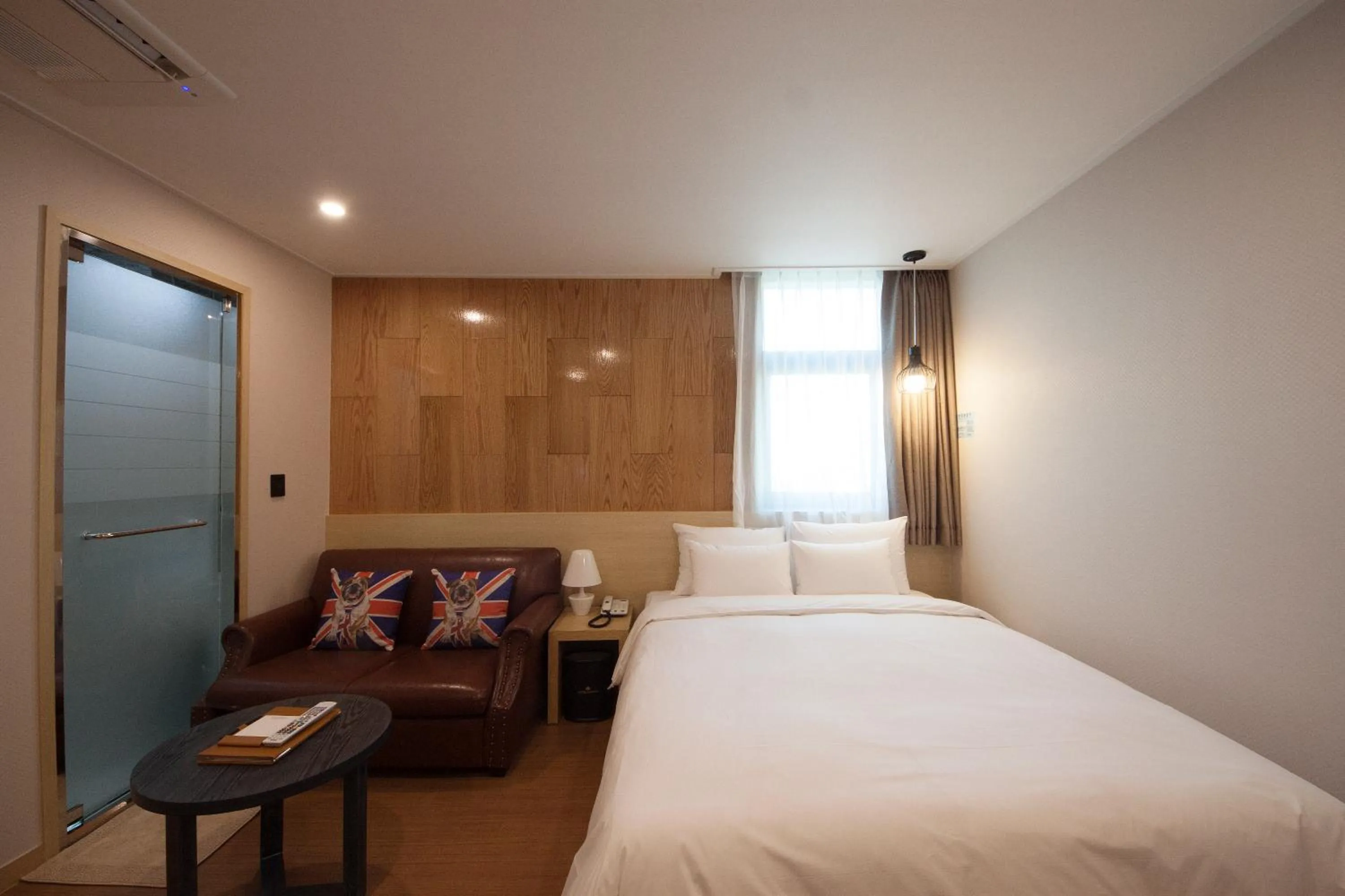 Decorative detail, Bed in Hotel Nafore