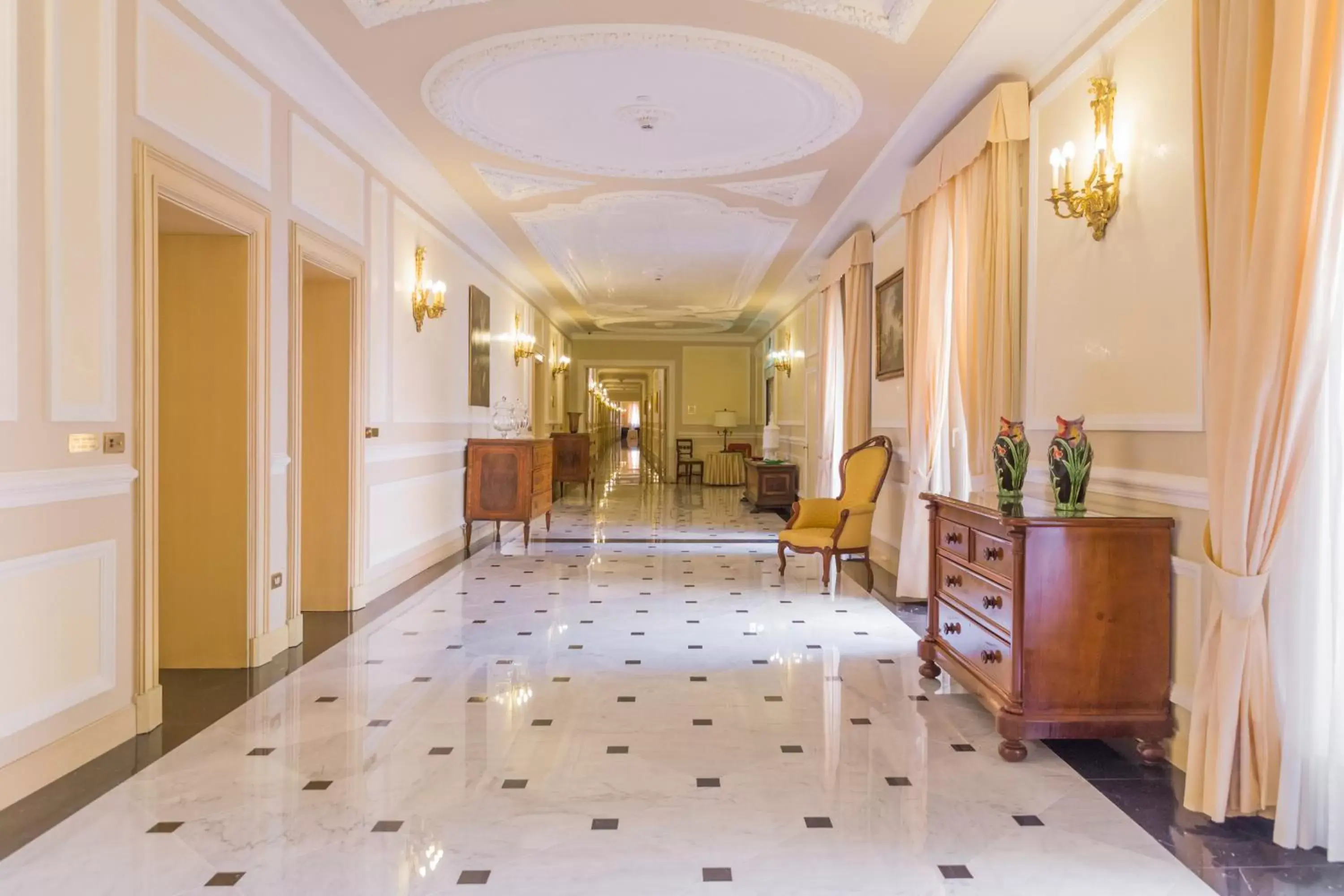 On site, Lobby/Reception in Grand Hotel Majestic gia' Baglioni