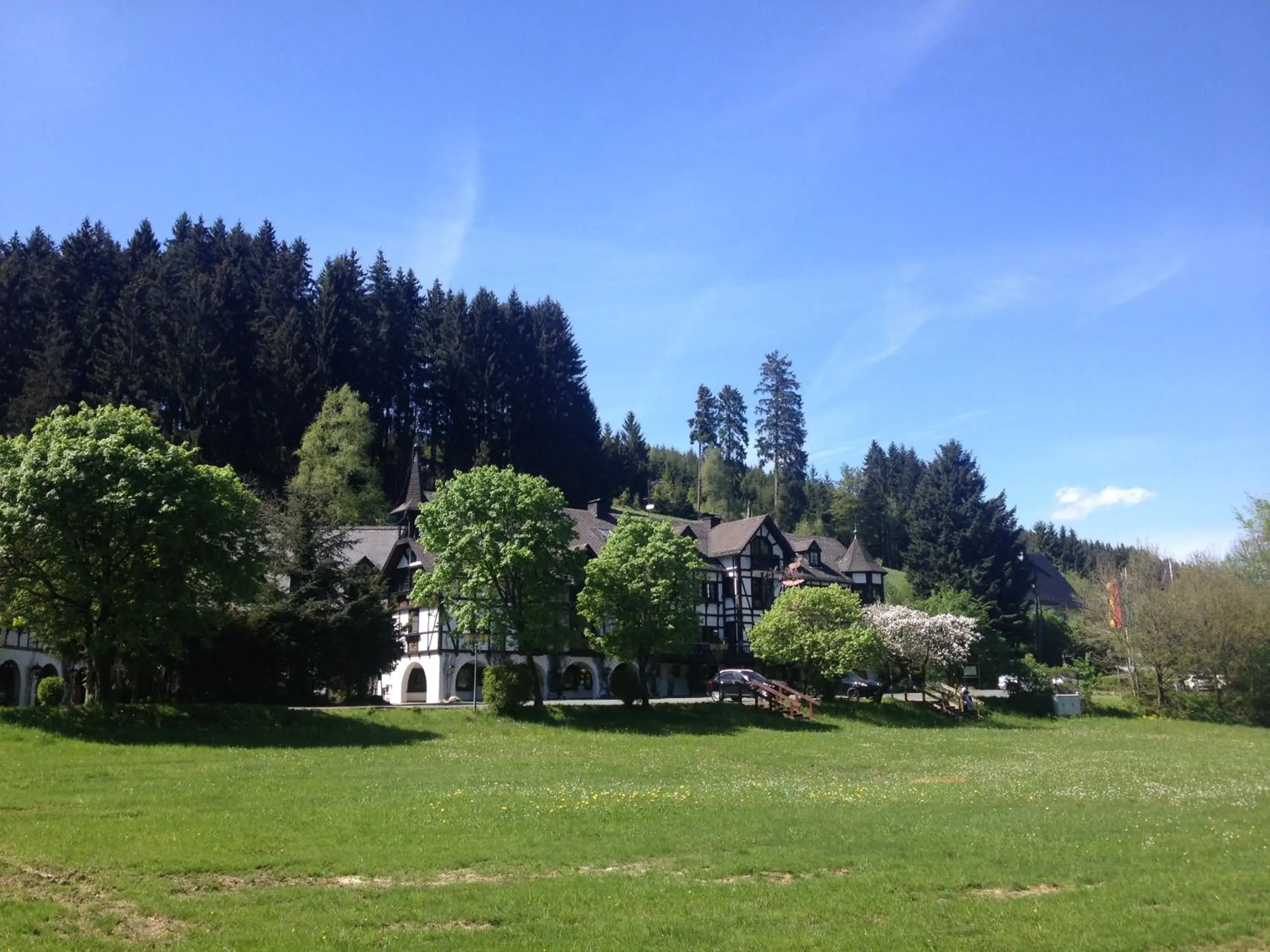 Property building, Garden in Relais & Châteaux Jagdhof Glashütte