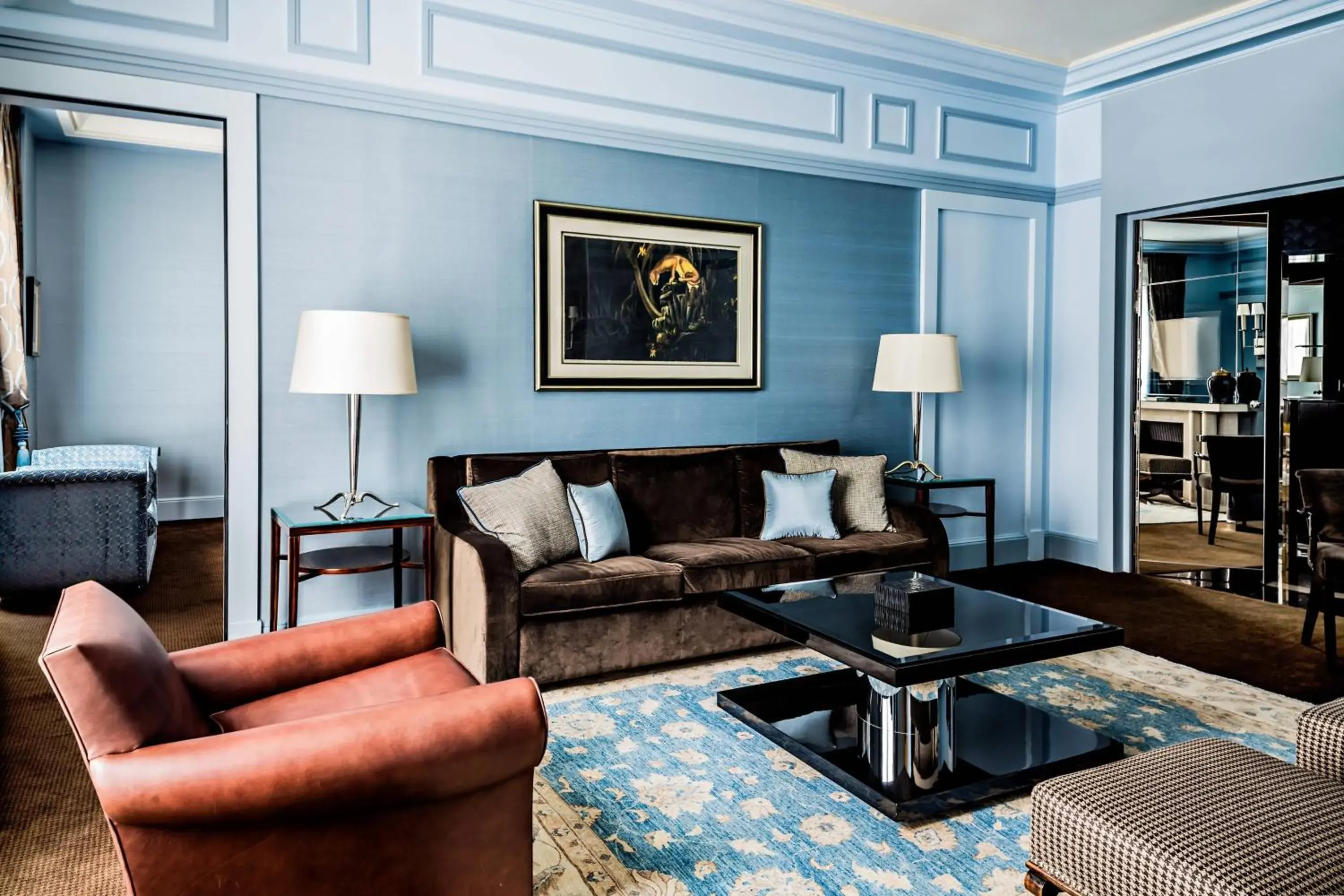 Living room, Seating Area in Prince de Galles, a Luxury Collection hotel, Paris
