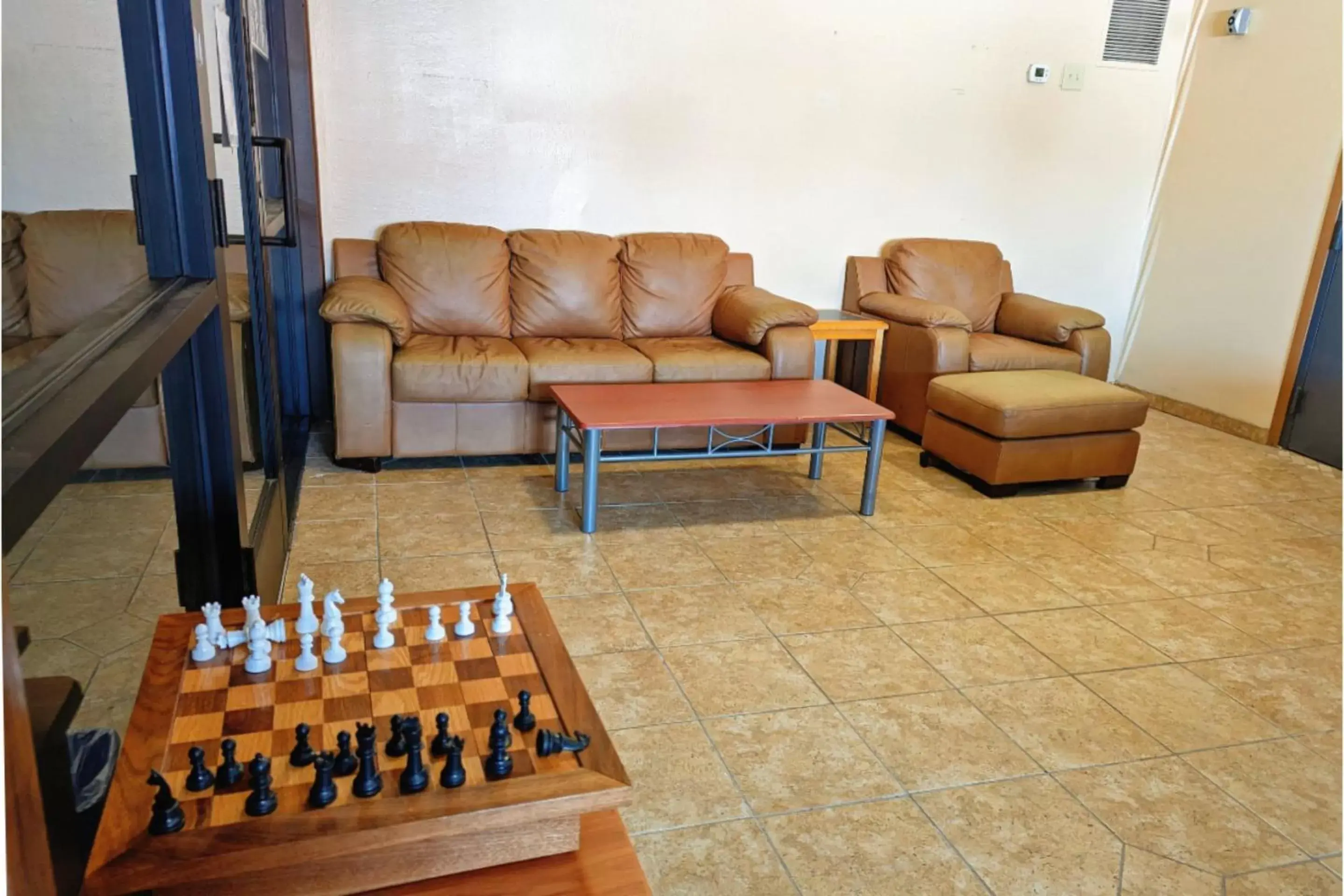 Game Room, Seating Area in OYO Hotel Redwood Falls near Jackpot Casino