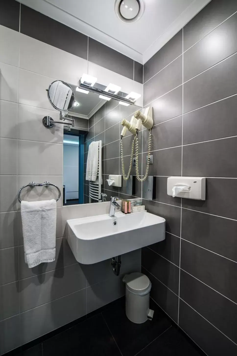 Bathroom in Amrita Hotel